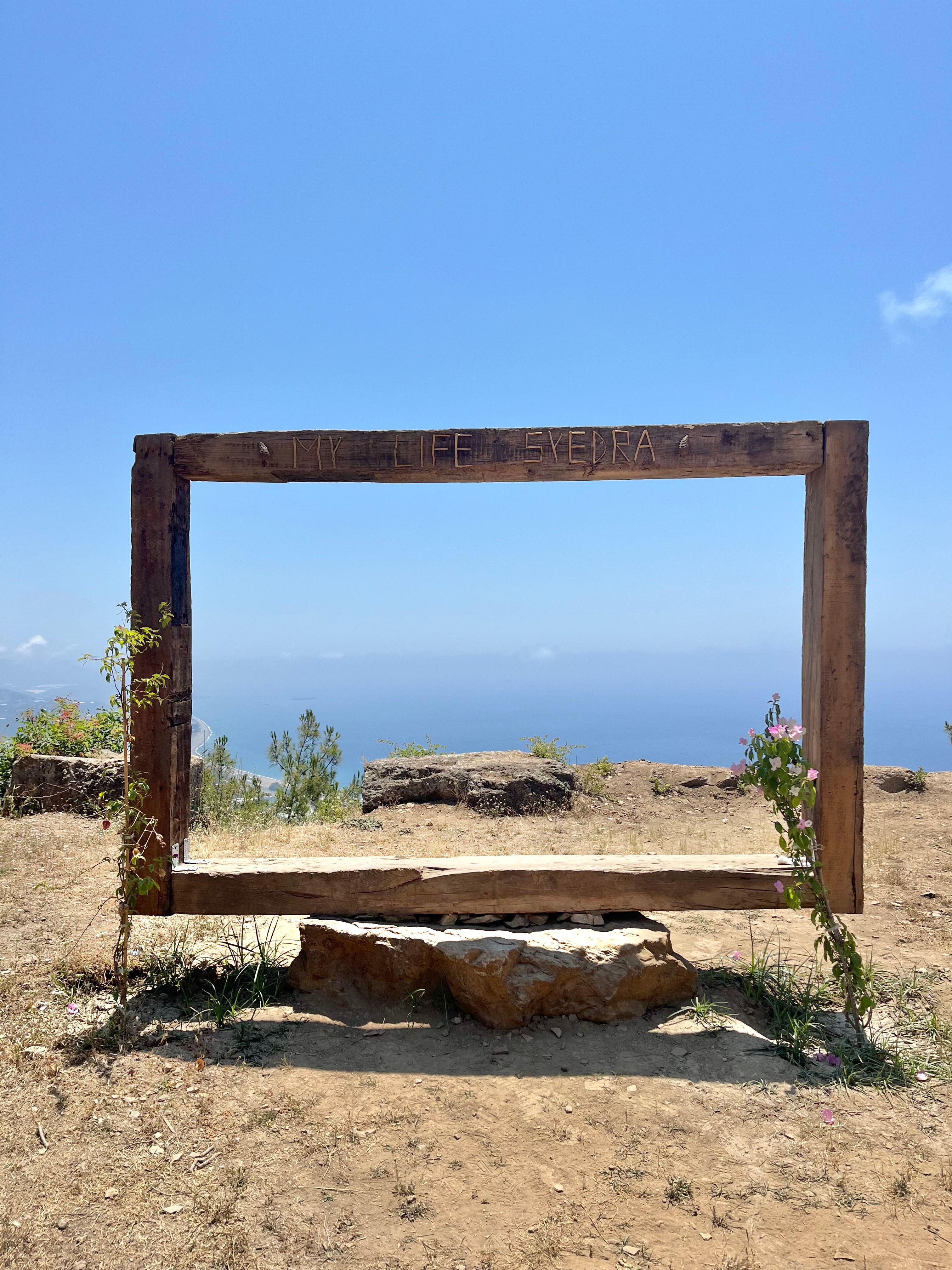 Rustic Wooden Frame Overlooking Ocean View · Free Stock Photo