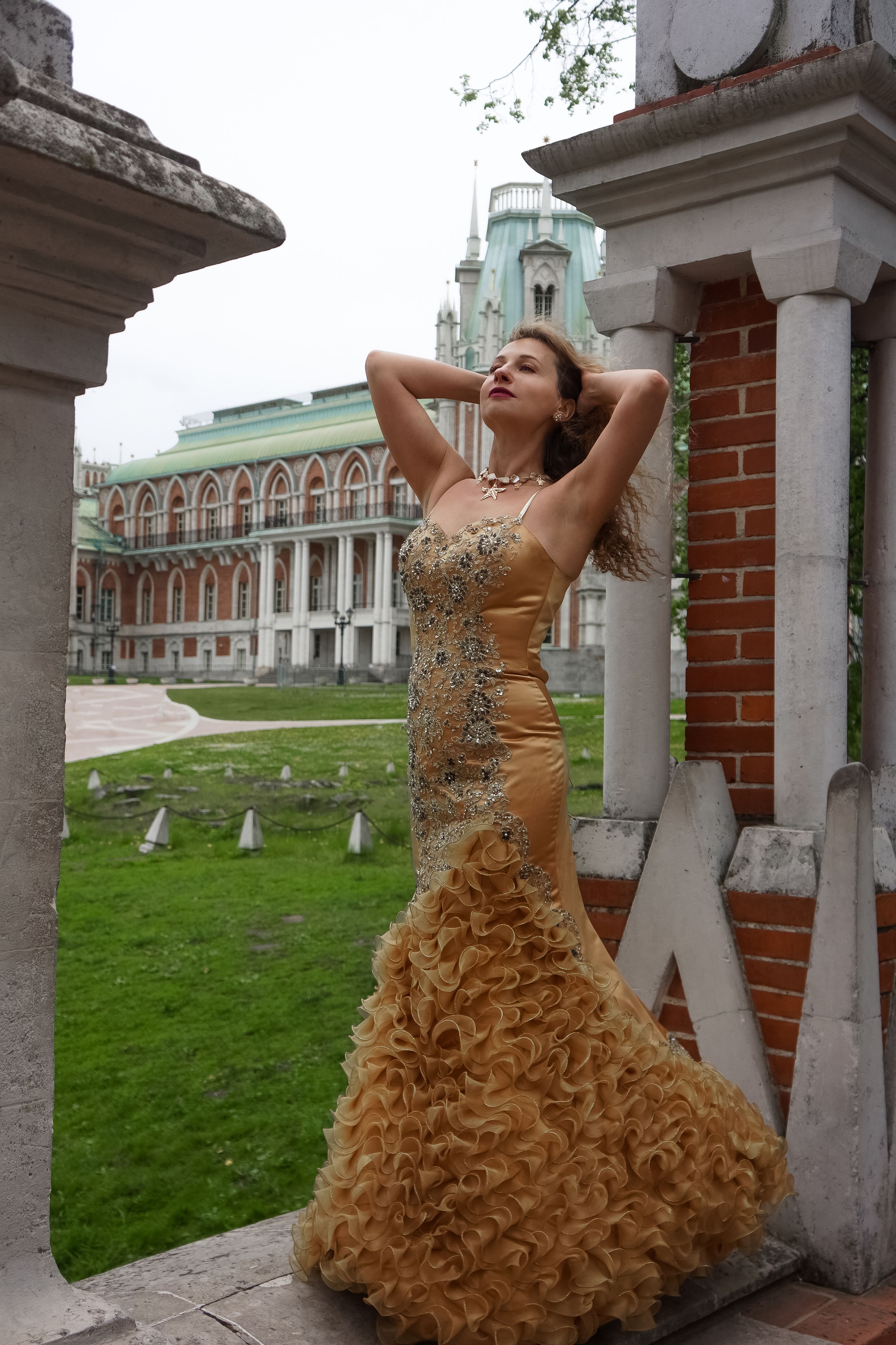 Robe de soirée dorée