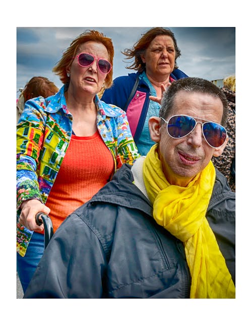 Free stock photo of yellow scarf sunglasses Stock Photo