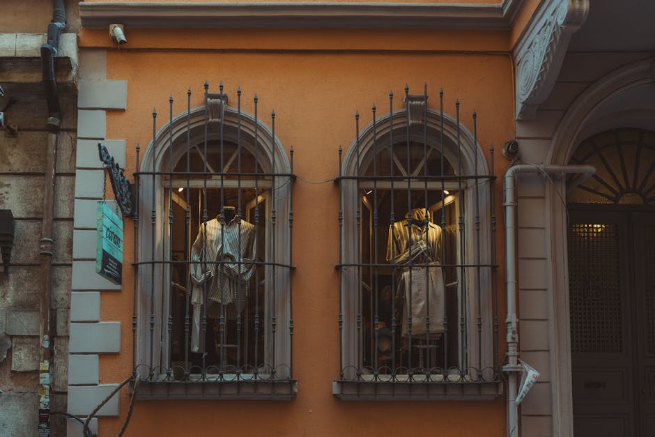 Exploring the Charm of Vintage Clothing for Unique Style