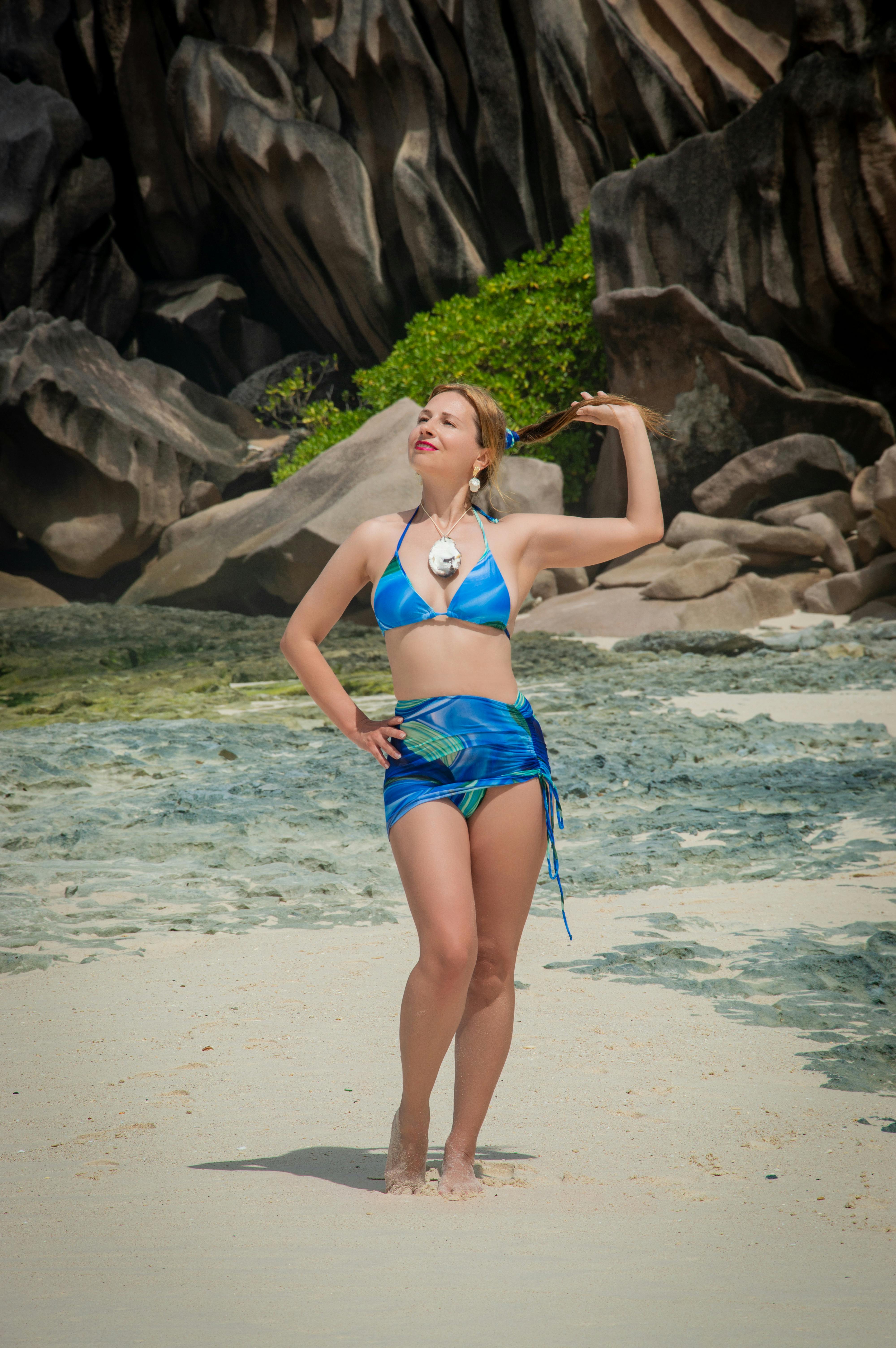 Alyssa+Farah+Griffin+In+A+Bikini Photos, Download The BEST Free Alyssa