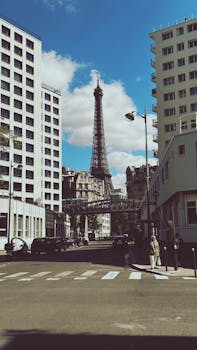 Paris Eiffel May 25