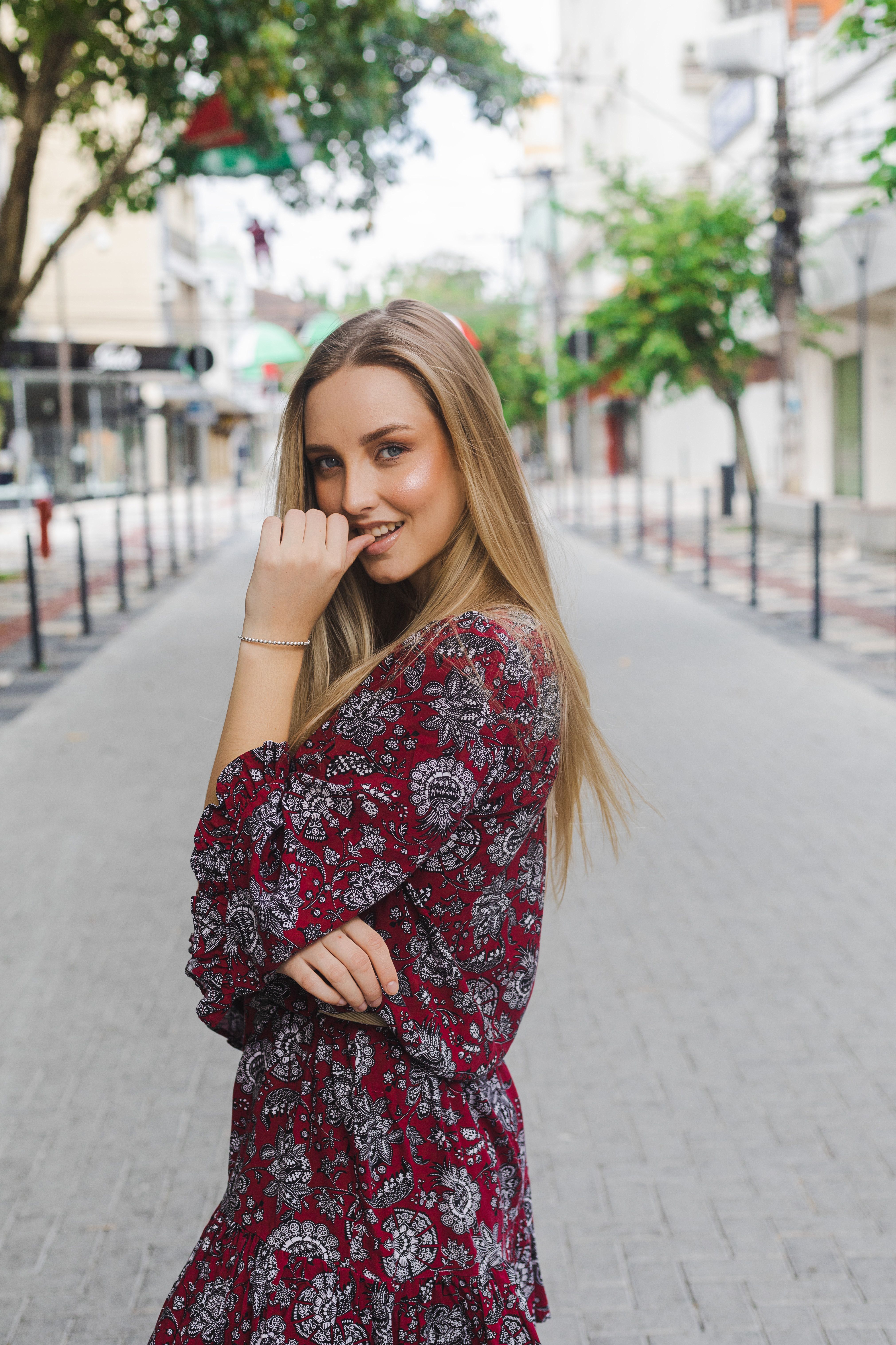 Ide Outfit dengan Celana Kulot Motif: Gaya Kasual yang Effortless