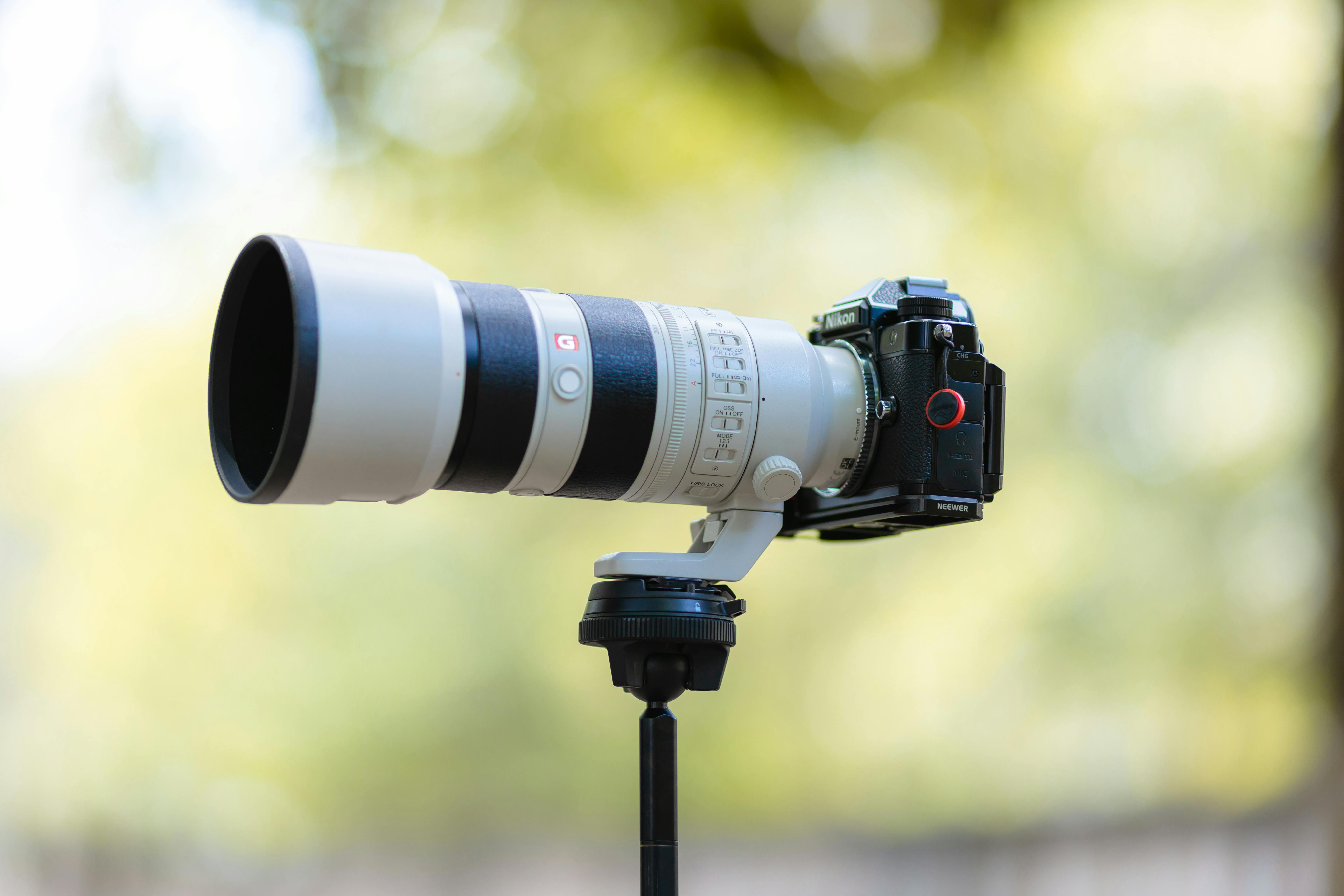 Beginner DSLR and tripod setup under the stars - portable astrophotography gear list