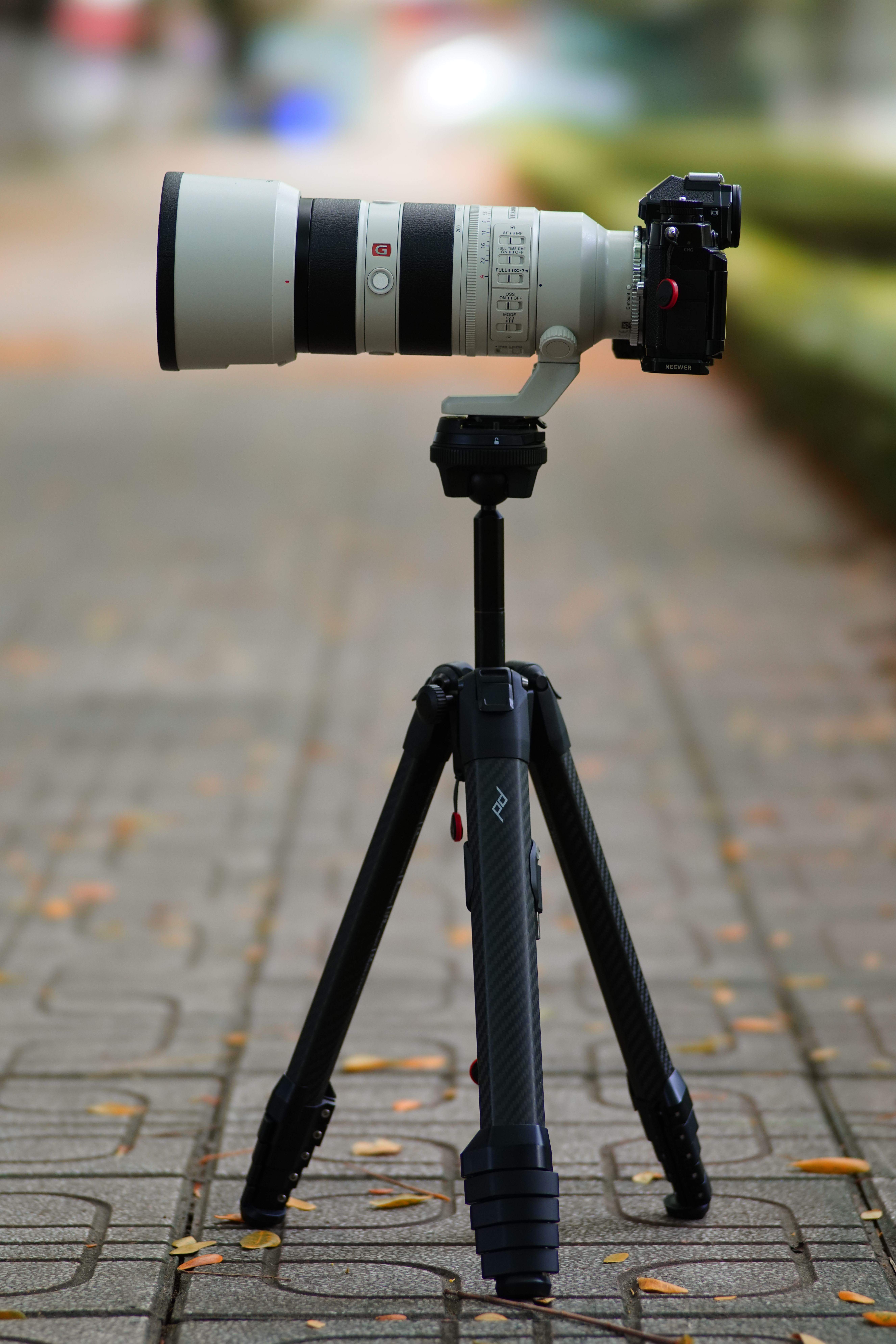 Professional Camera on Tripod in Outdoor Setting · Free Stock Photo