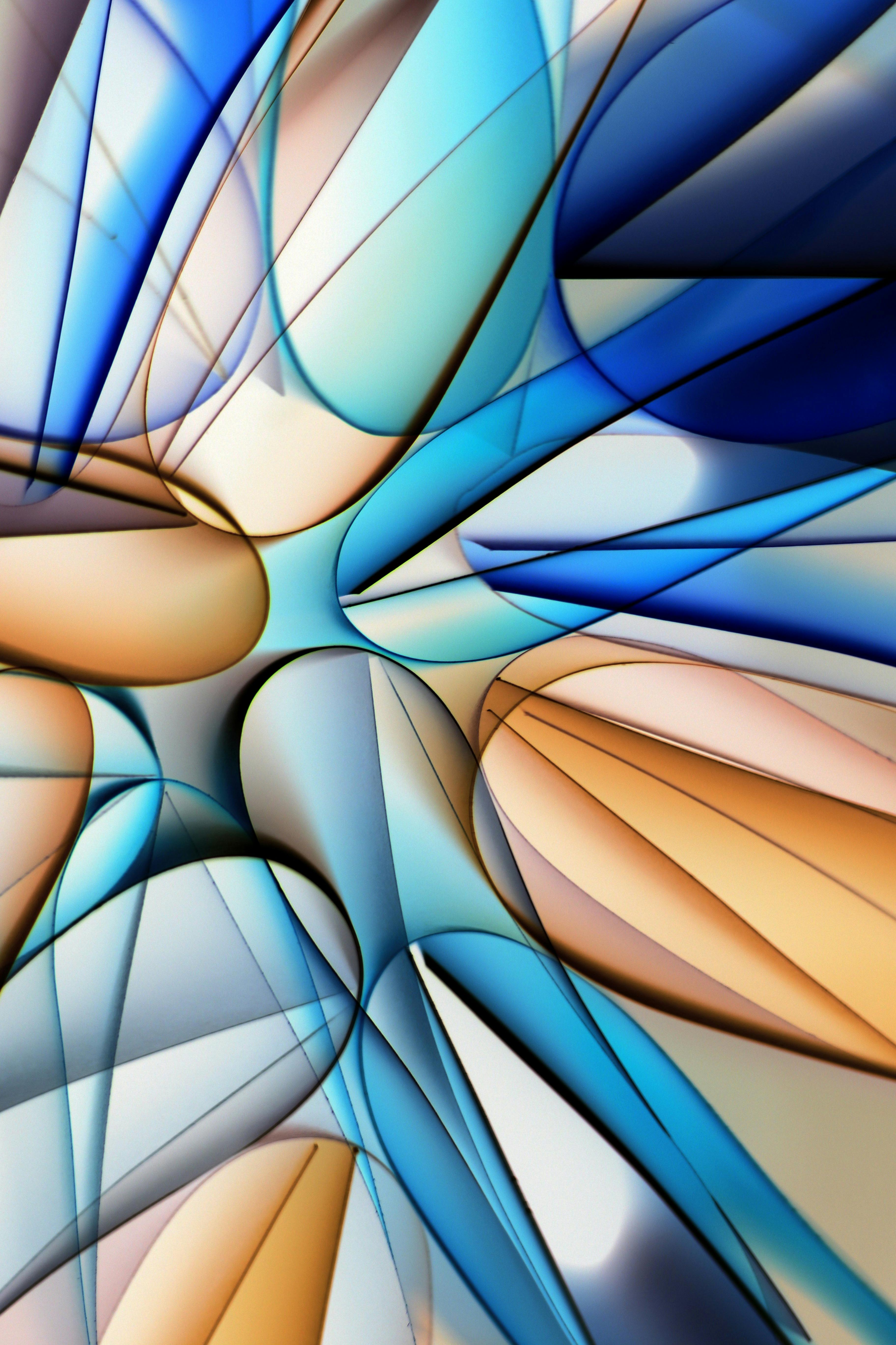 gratis Dynamisch abstract kunstwerk met vloeiende geometrische vormen in blauw- en crèmetinten. Stockfoto