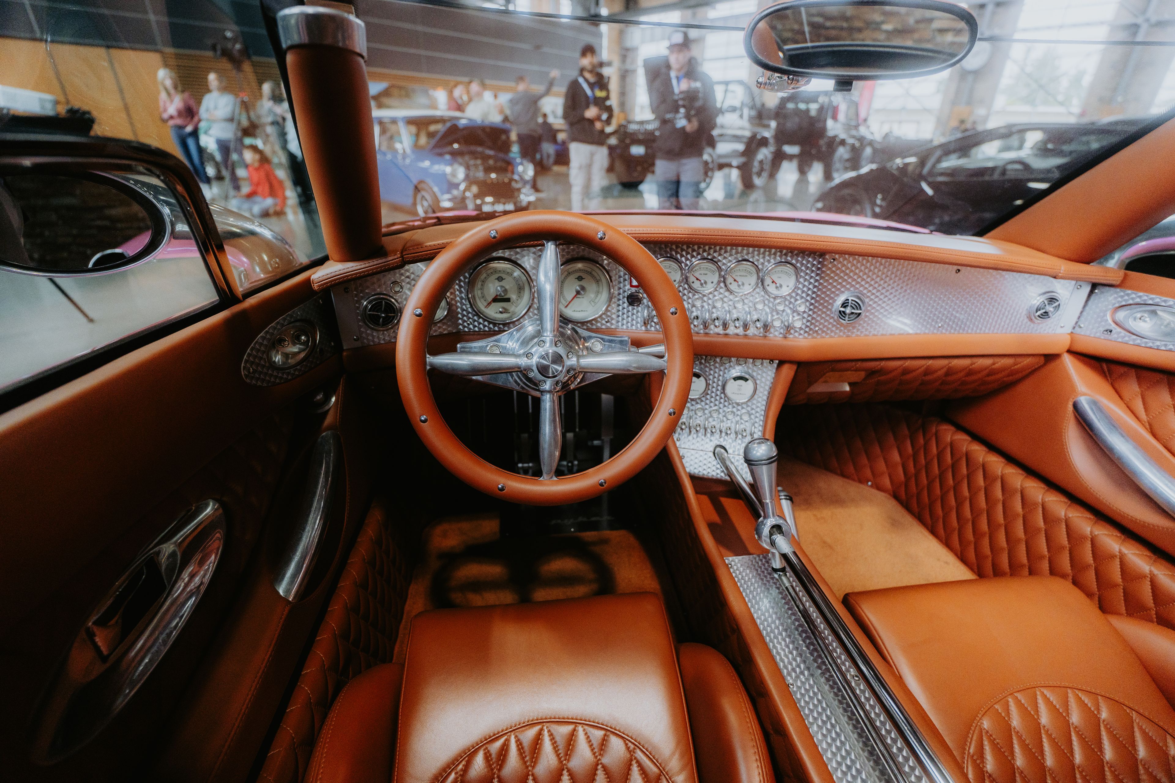 Is a Luxury Chauffeur Service Right for Your Journey? — illustrating the guide