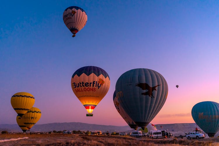 Sky High Thrills Unveiling the World of Hot Air Balloon Rides thumbnail