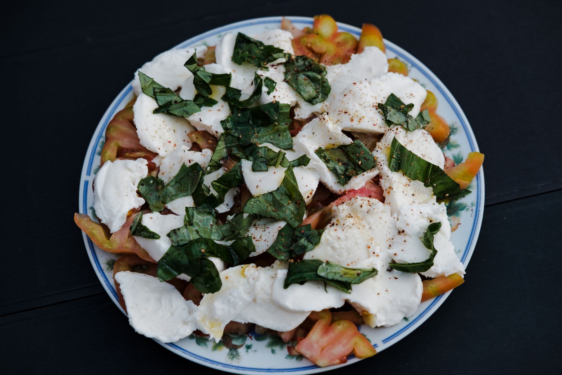 The Ultimate Summer Tomato Sandwich: Ina Garten’s Simple, Herb-Infused Recipe
