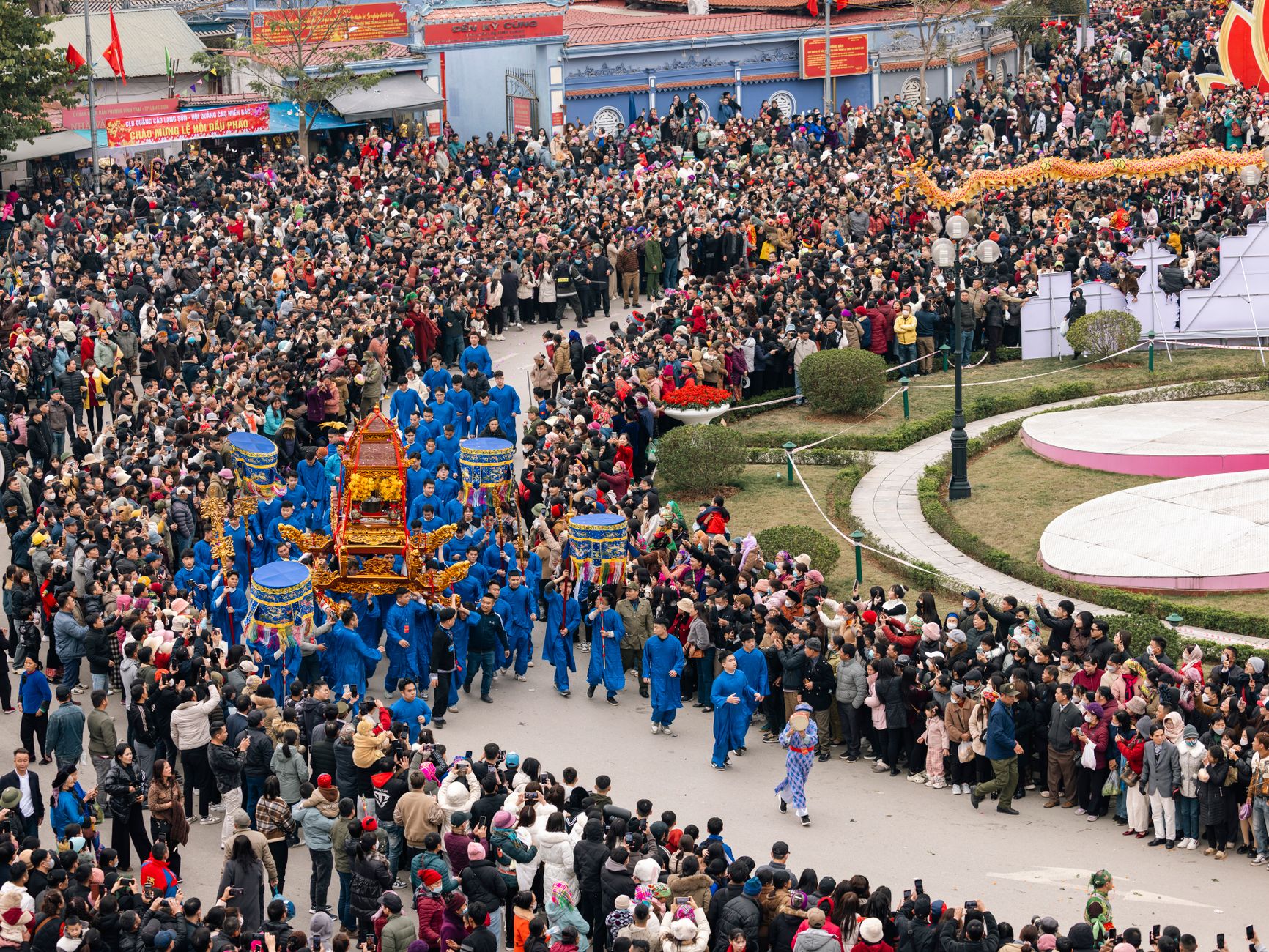 Vibrant celebration at the Ky Cung Ta Phu Temple Festival in Lạng Sơn, Vietnam.