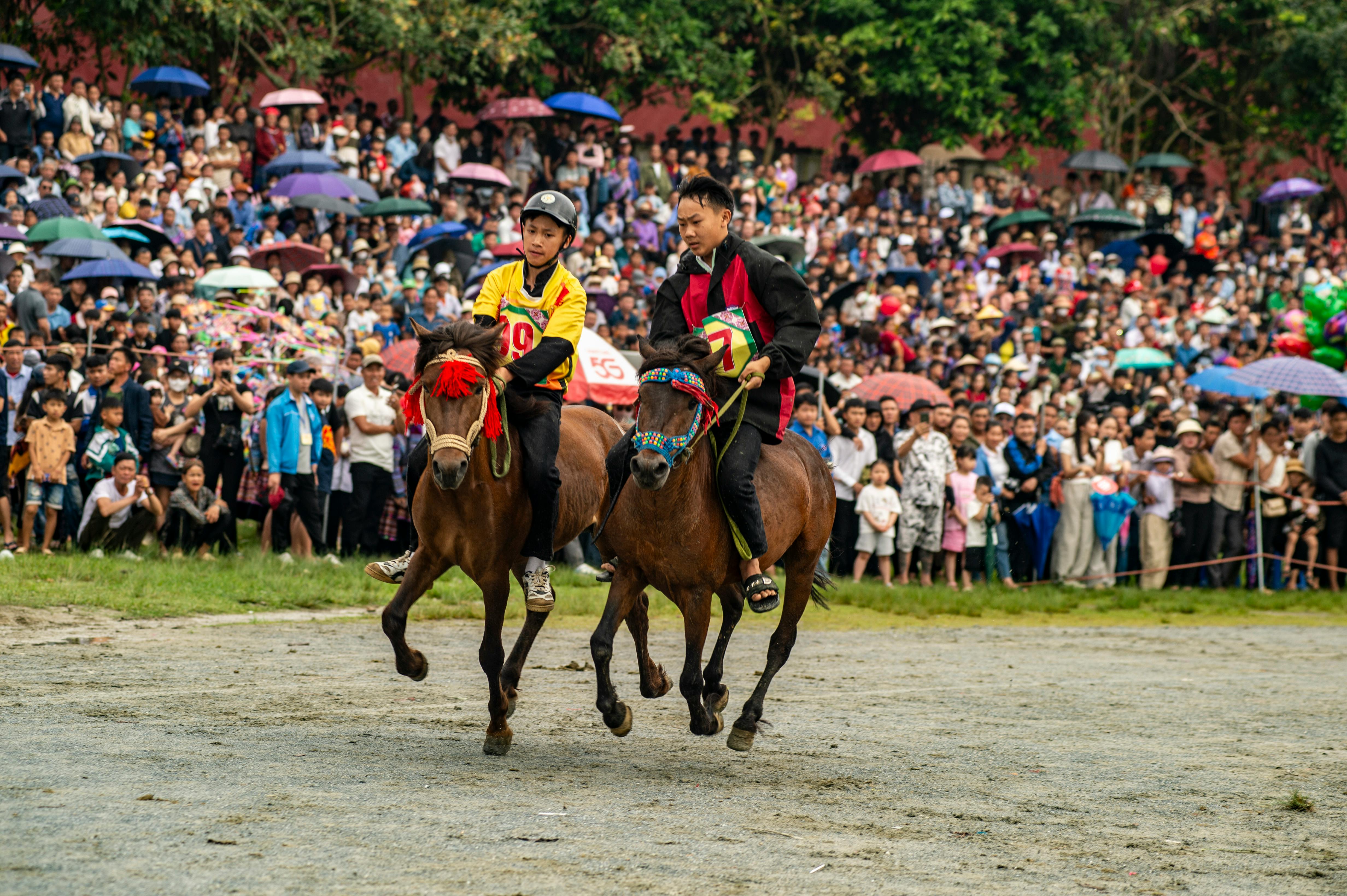 Colorful scene at the Bac Ha Horse Racing Festival in Lào Cai, Vietnam showcasing traditional cultural festivities.
