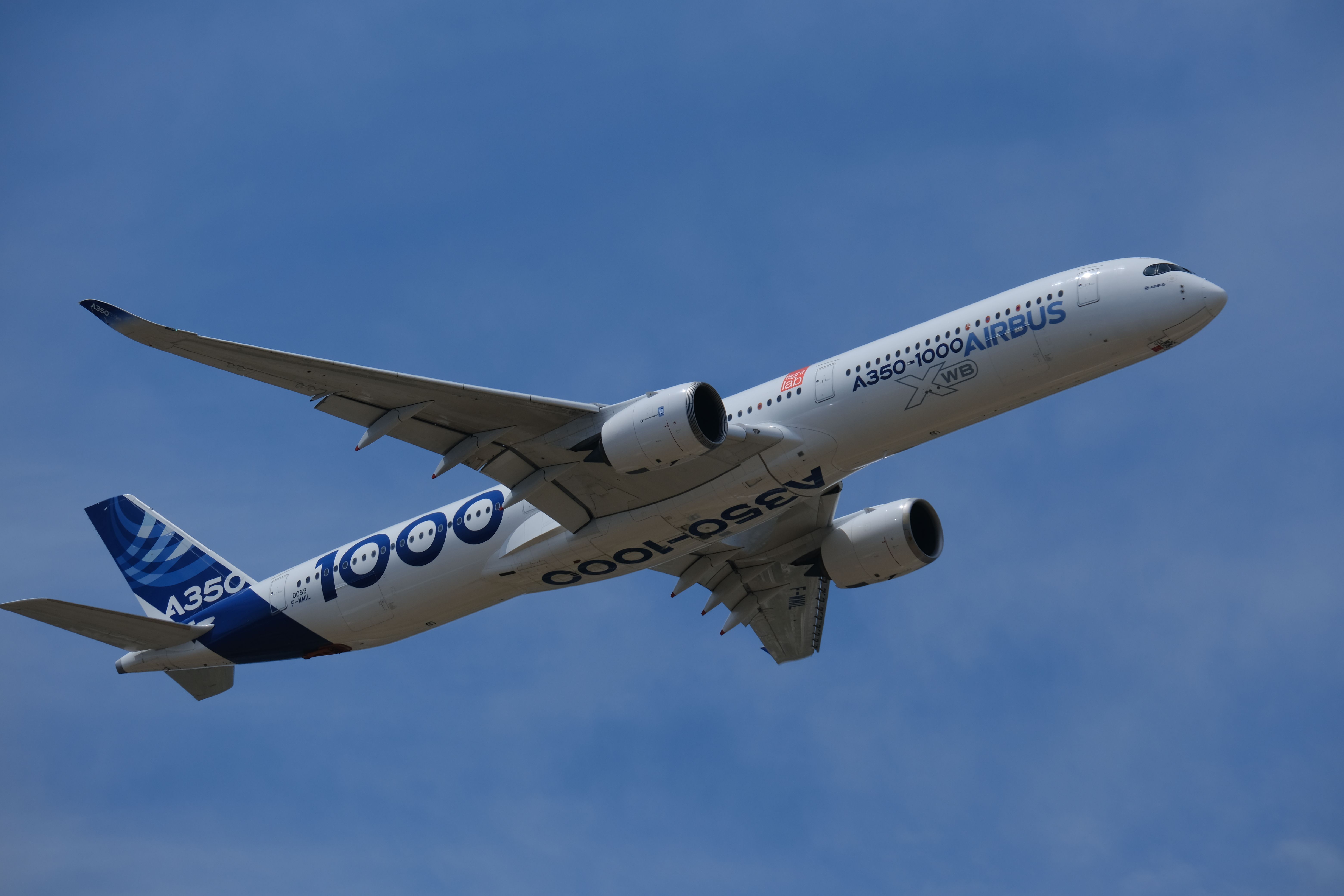 airbus-a350-photos-download-the-best-free-airbus-a350-stock-photos