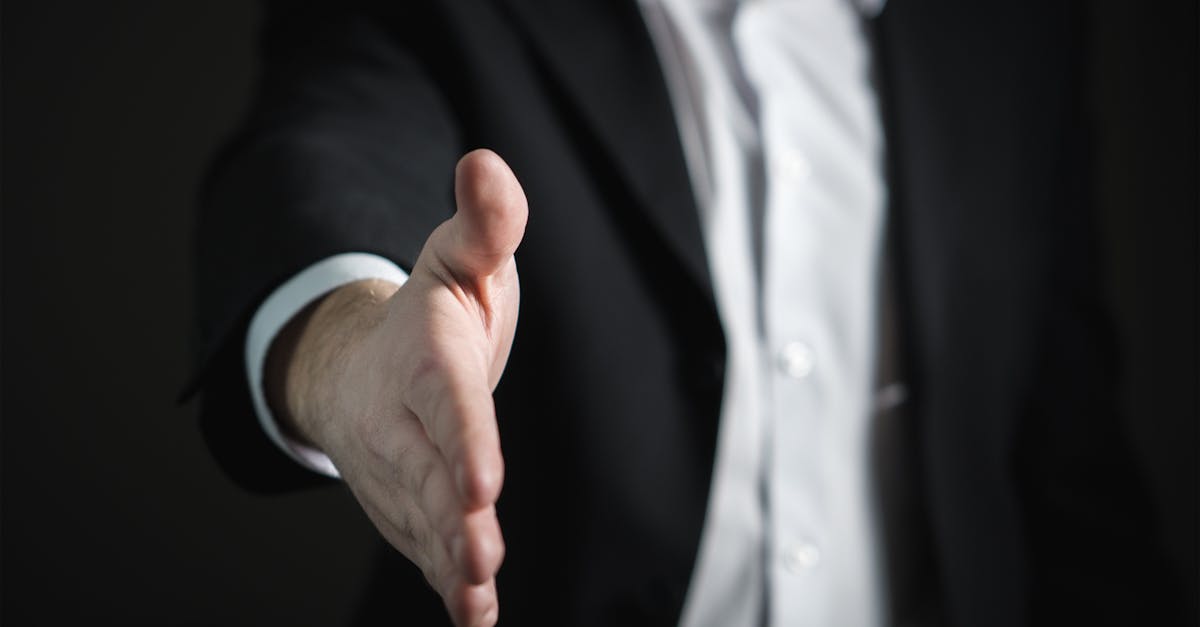 How to say hello in formal email