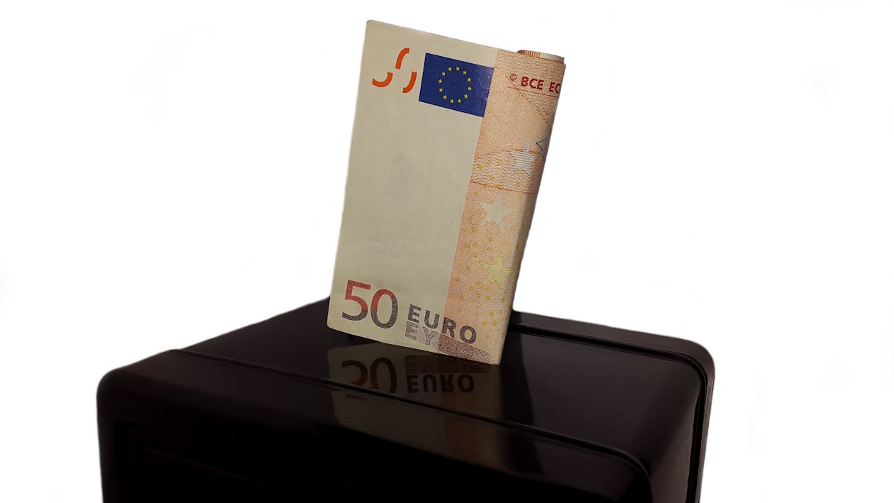 Free stock photo of 50 euro, assets, bank