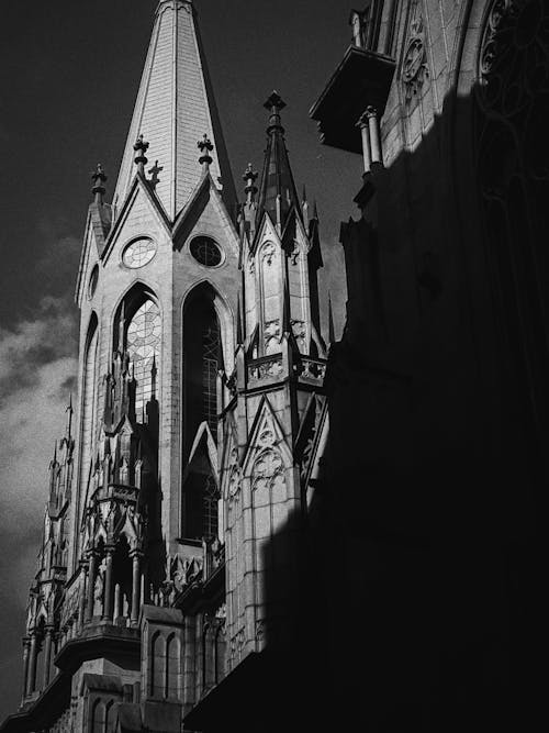 Ilmainen kuvapankkikuva tunnisteilla arkkitehtuuri, gootti, katedraali