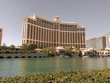 Bellagio fountain and Strip walk — Las Vegas