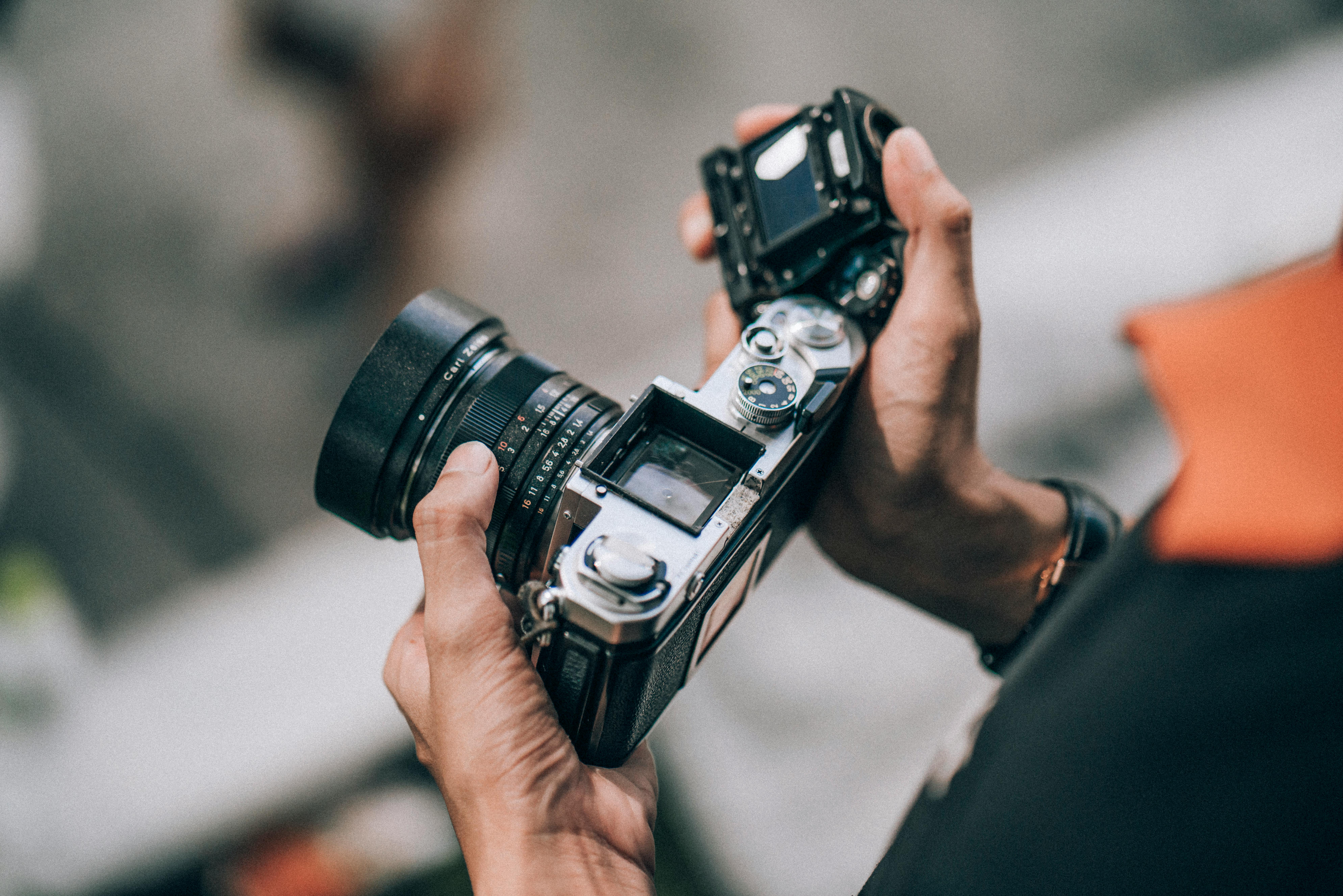 Center for Creative Photography Acquires Nine Photography Archives — Photo by Đan Thy Nguyễn Mai on Pexels