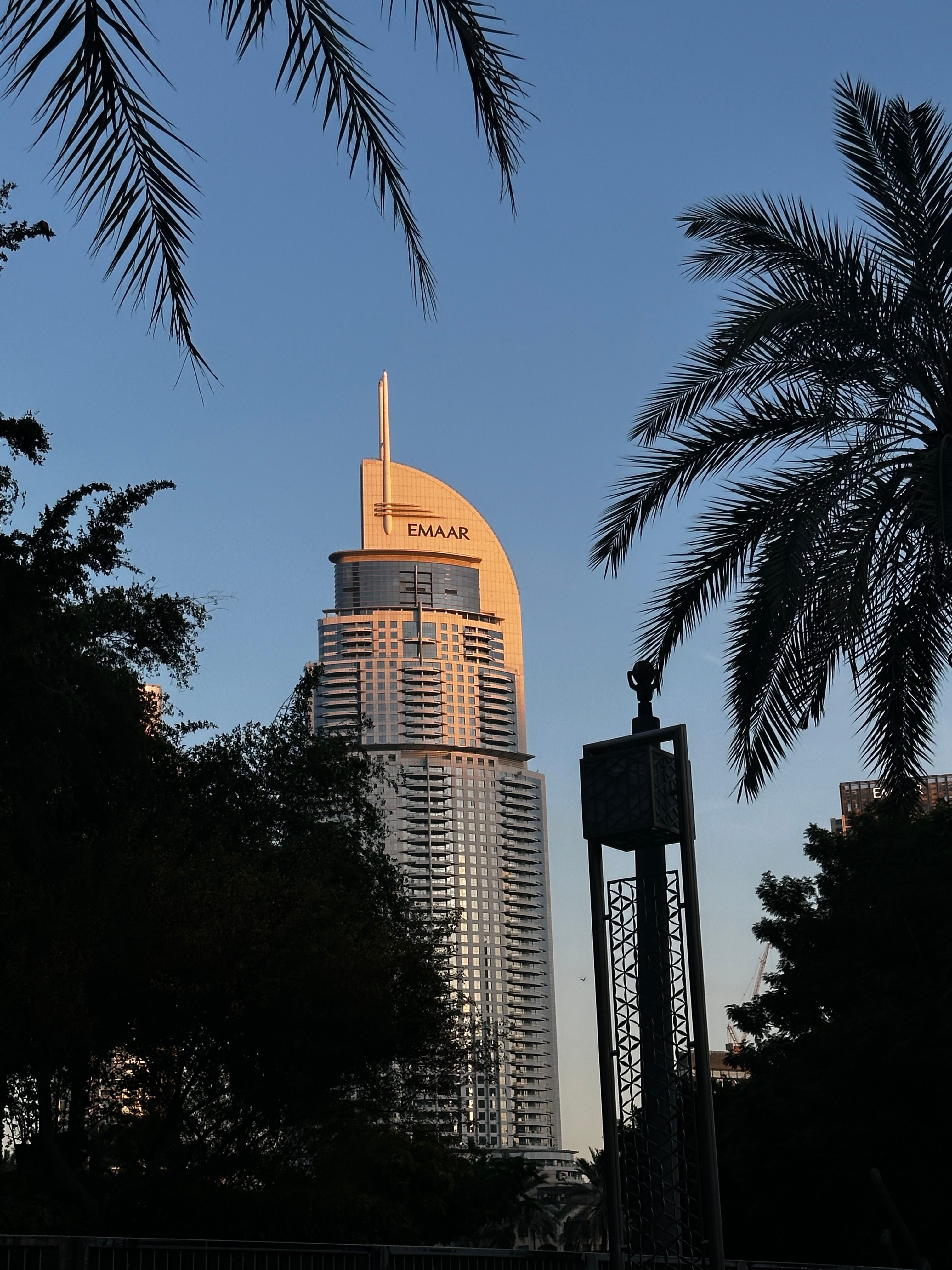 View of Emaar Tower at Sunset in Dubai · Free Stock Photo