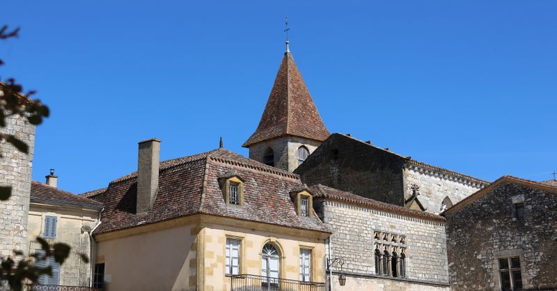 Carces Var : Guide complet du village provençal