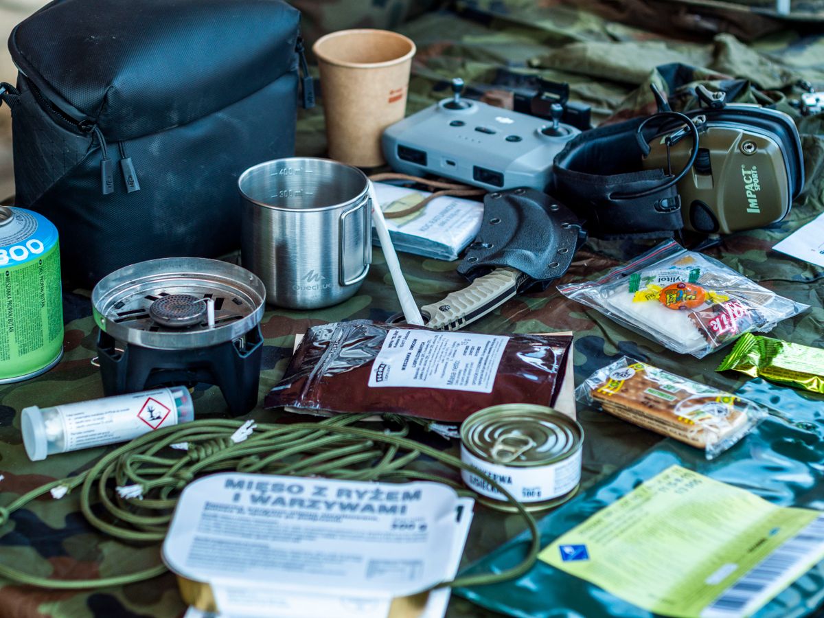 Organized camping and outdoor utility equipment