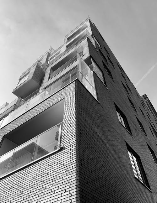 Free Greyscale Photo of Building Stock Photo