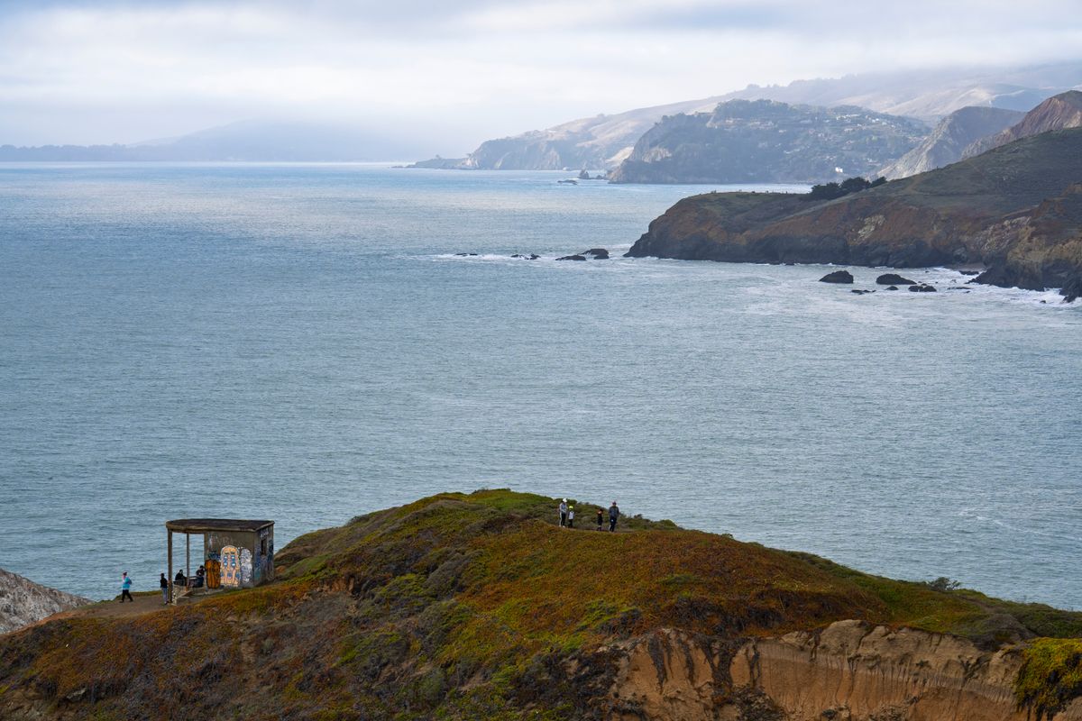 Coastal overlook shelter above the Pacific in the Marin Headlands