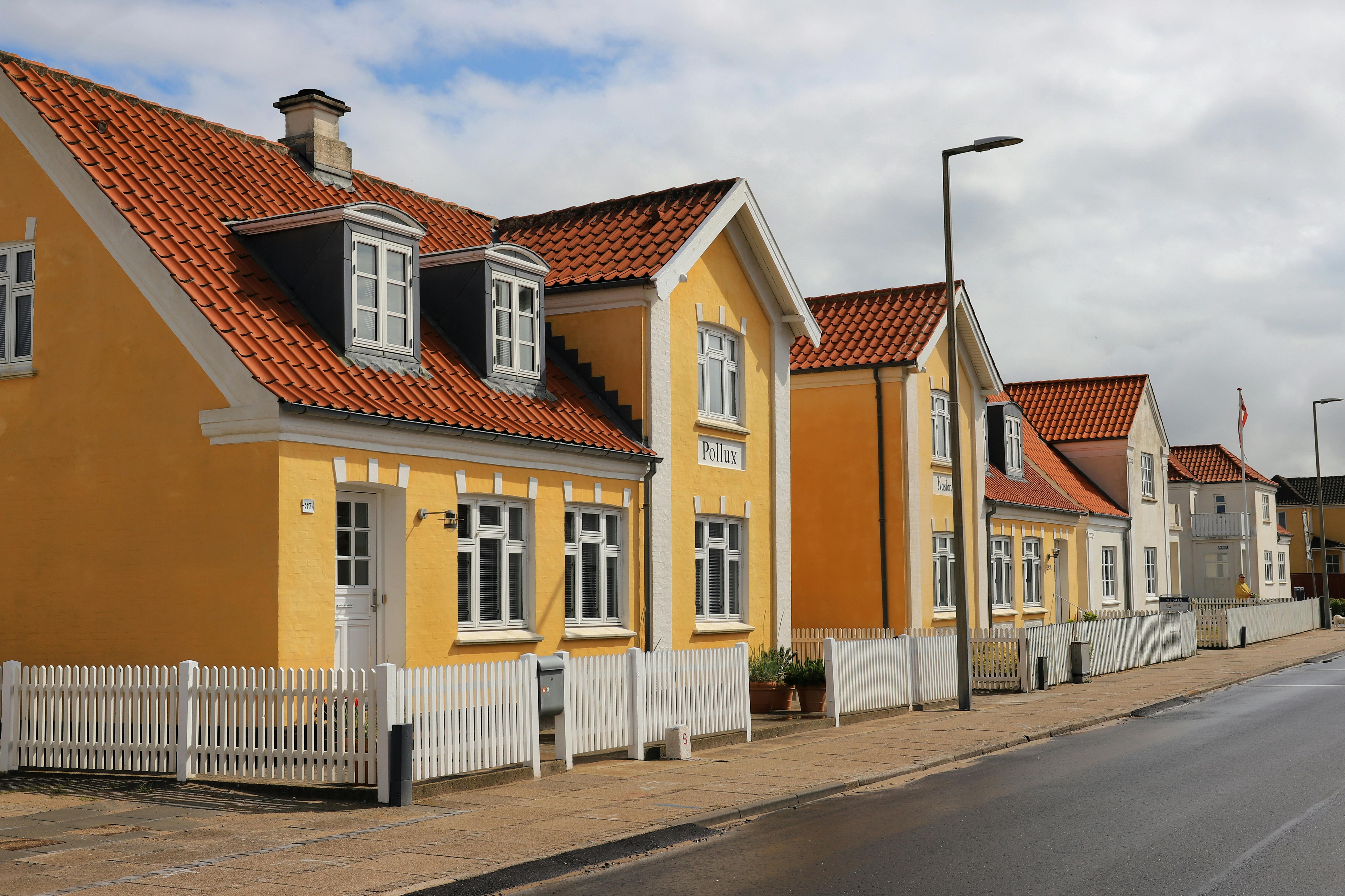 Have a house? You need homeowners insurance, but can it be affordable? — Photo by Christina & Peter on Pexels