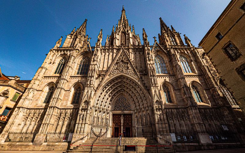 Barcelona Gothic Quarter narrow street old town