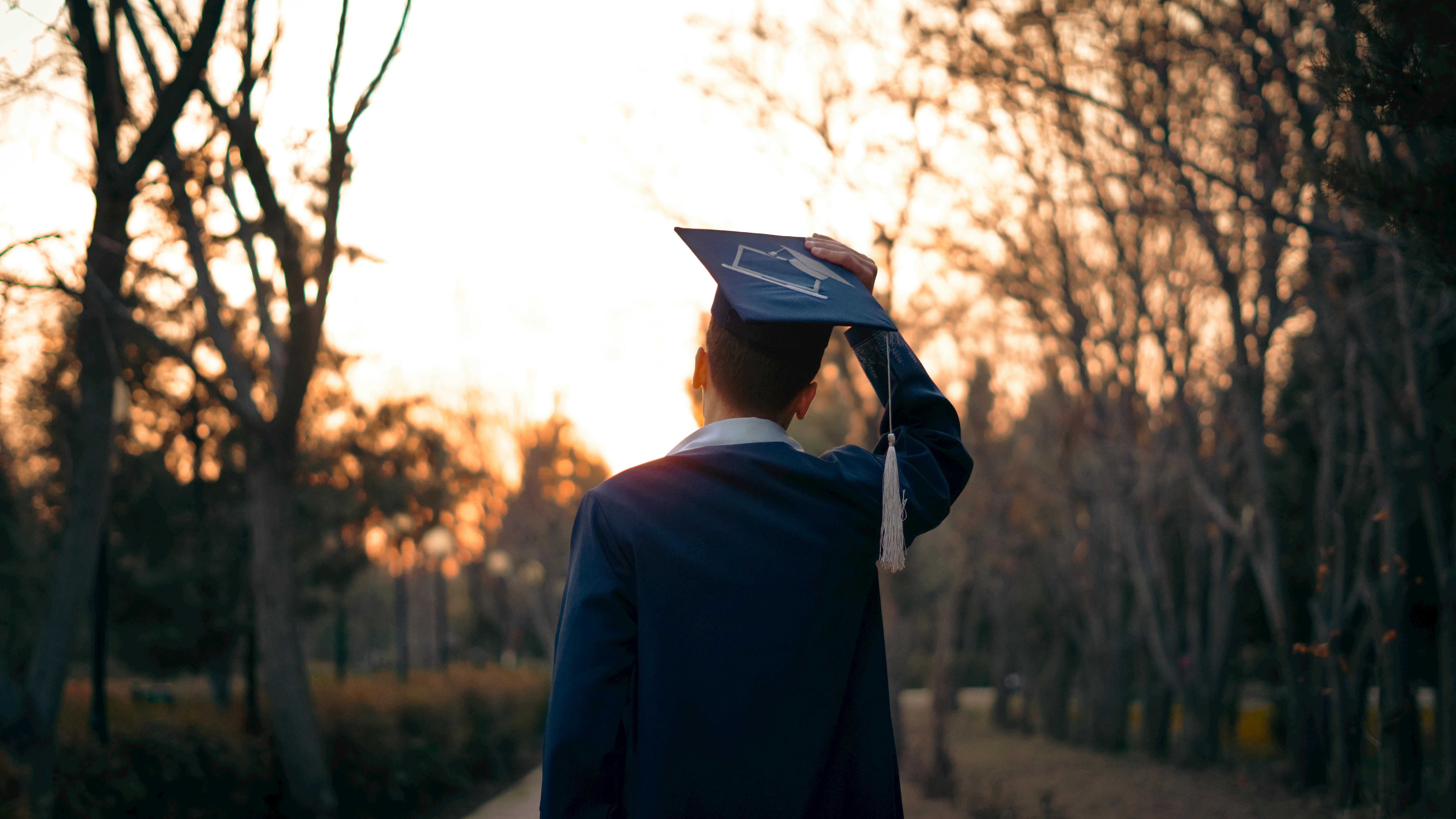 Level Up: 5 Free Certifications to Boost Your Graduate Résumé in 2025 — Photo by Zanyar Ibrahim on Pexels