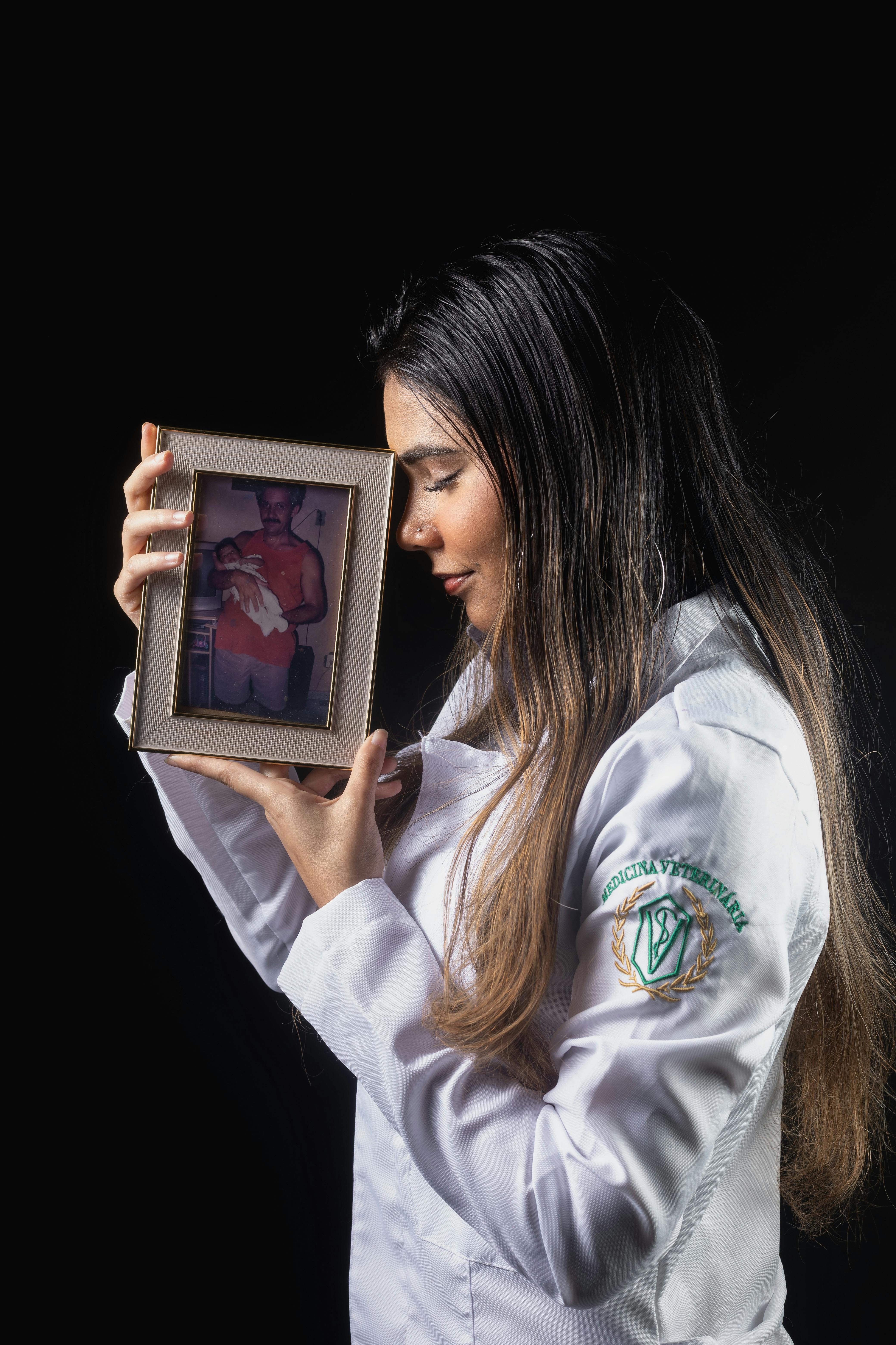 Cum îmbină cariera, aparițiile TV și viața de familie pentru echilibru și fericire