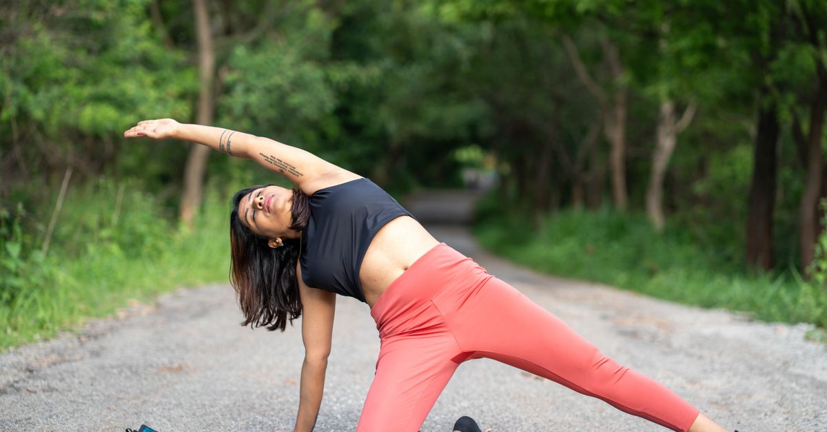 How Does Power Yoga Help With Weight Loss and Fat Burning