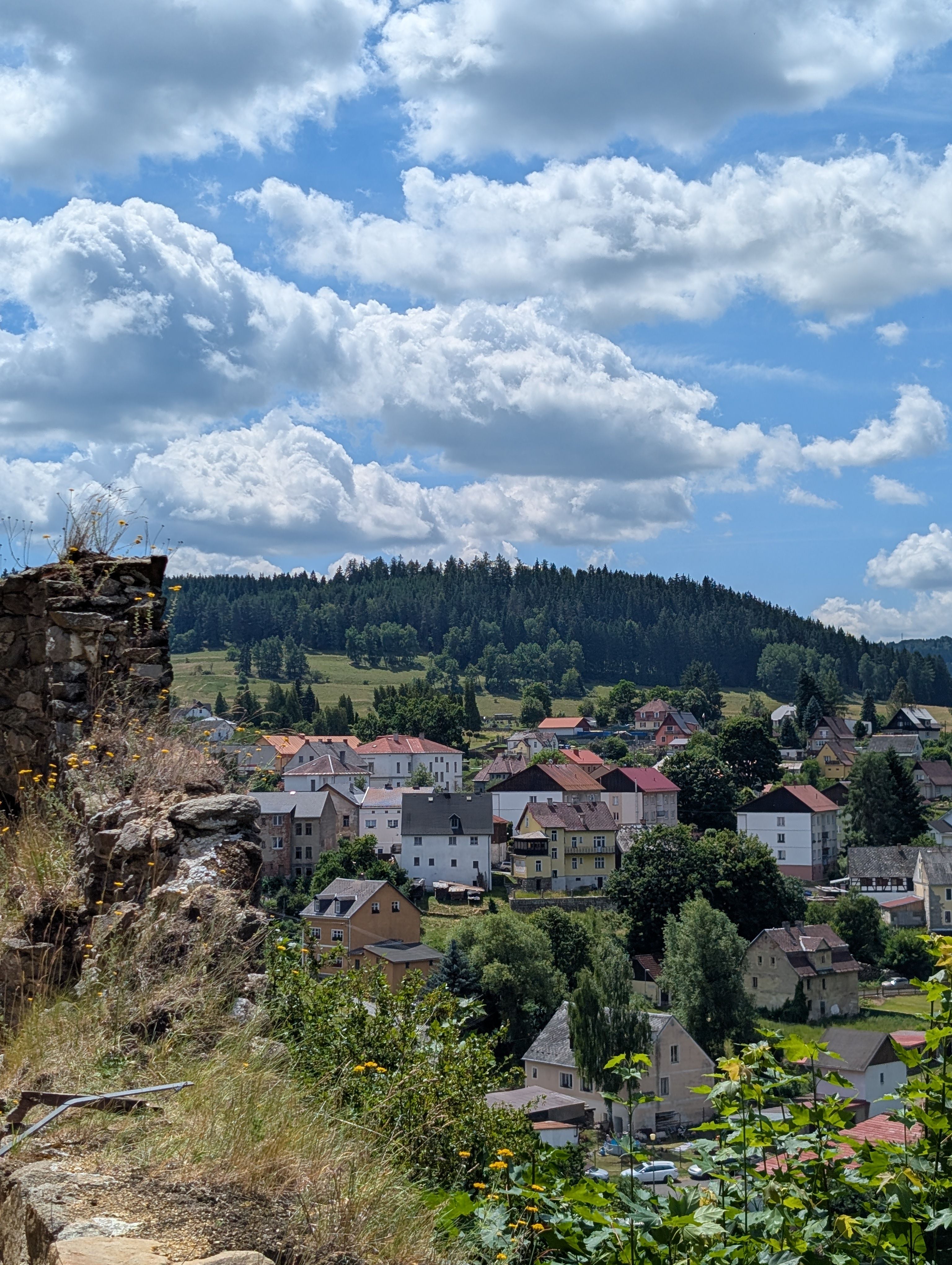 scenic-view-of-be-ov-nad-teplou-landscape-free-stock-photo