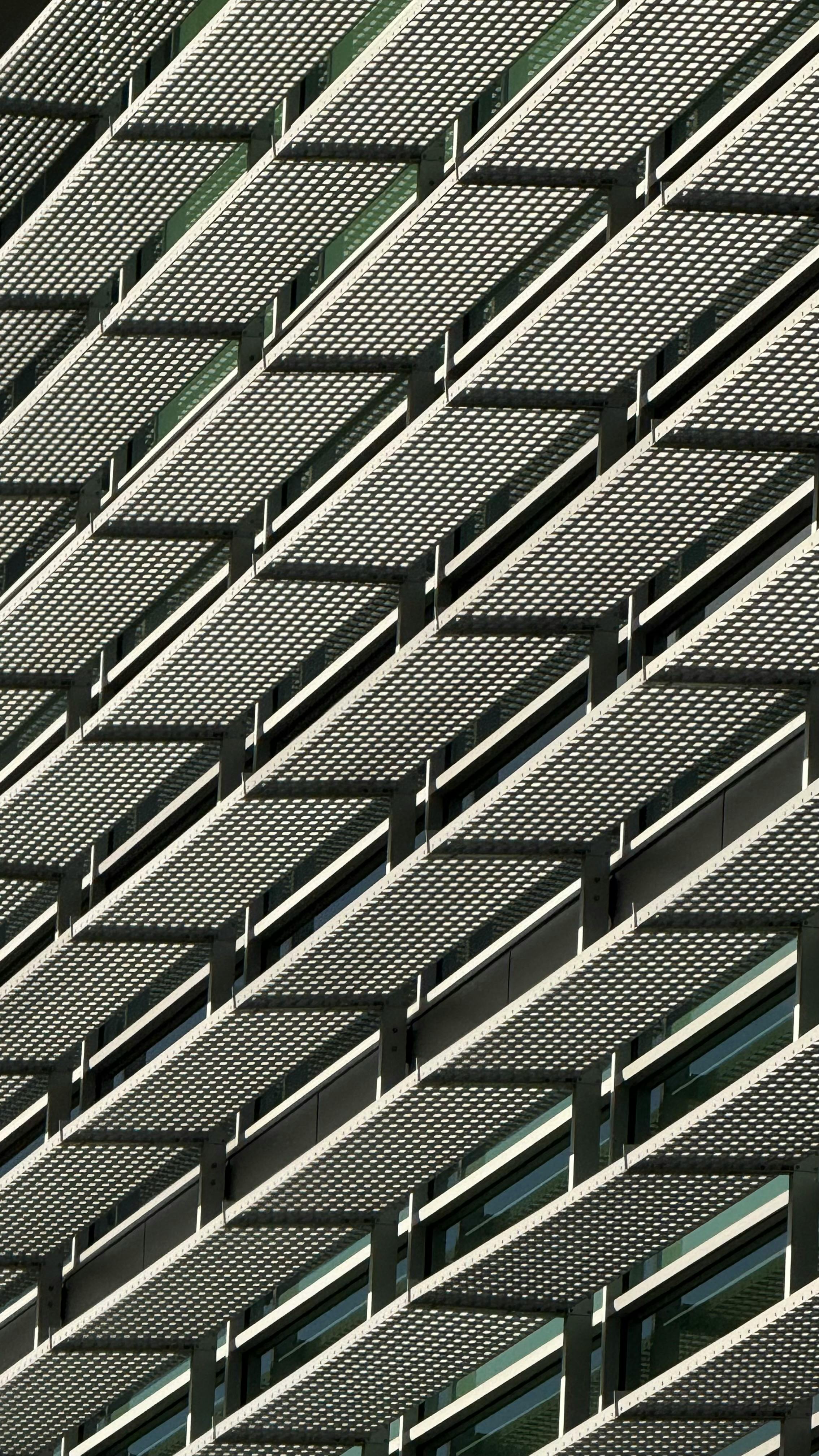 Zadarmo Detailný záber na výraznú geometrickú architektonickú fasádu v Melbourne, ktorá predstavuje moderný dizajn. Fotka z fotobanky