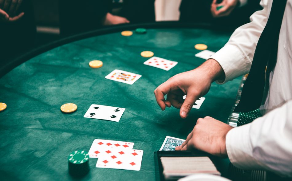Online Casino: Spielautomaten und Live-Spiele im Überblick