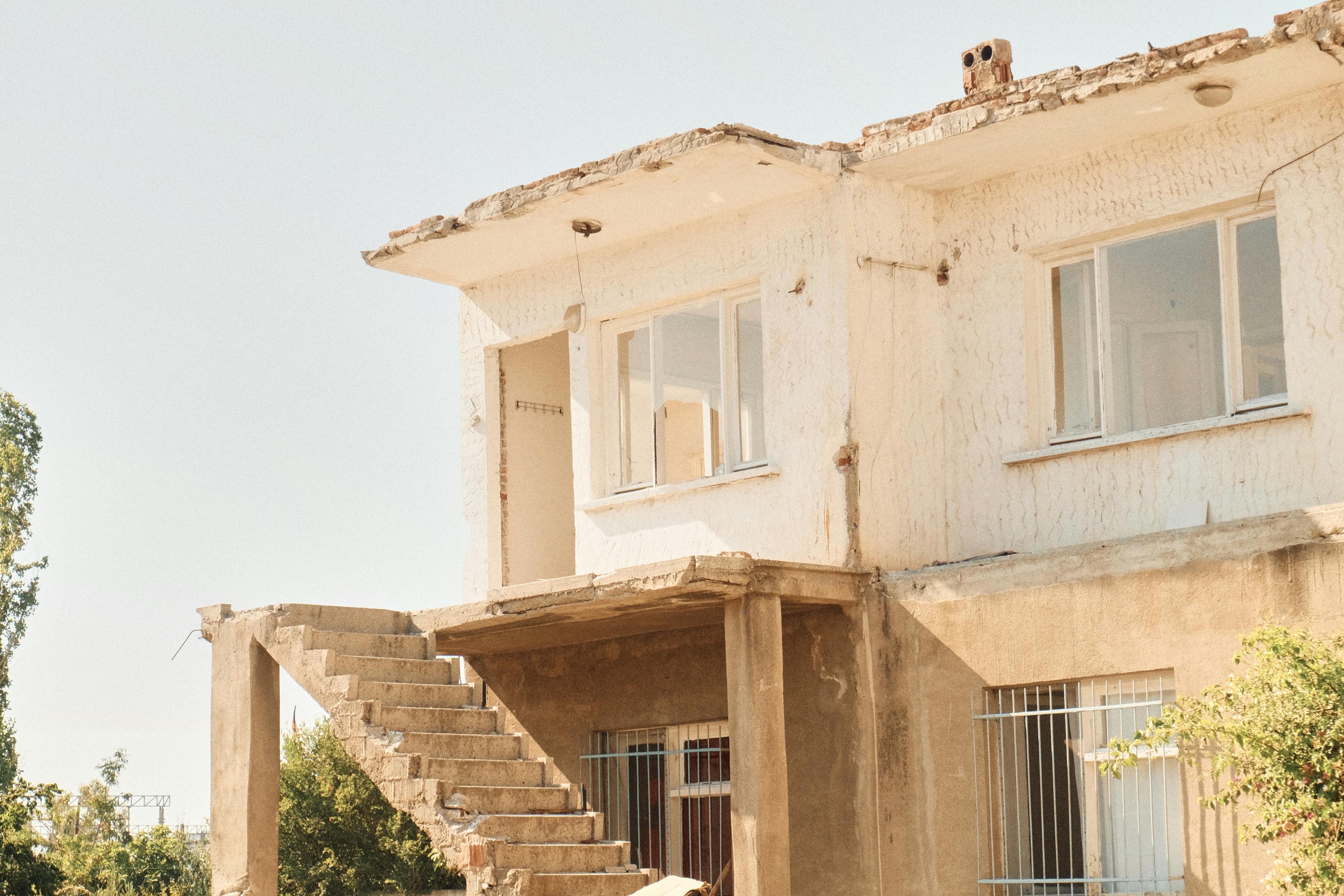 Should I Sell My House or Rent It Out in 2026? — Photo by Mert Erim on Pexels