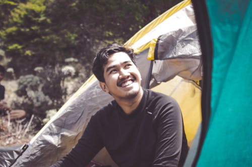 Kostenloses Stock Foto zu abenteuer, asiatischer junge, backpacker