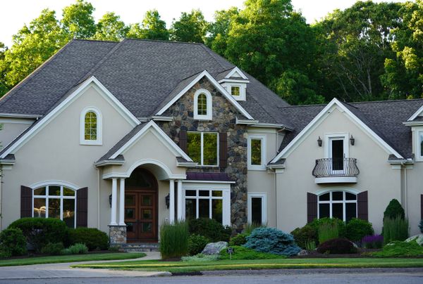 Lake Harriet Family Income Share