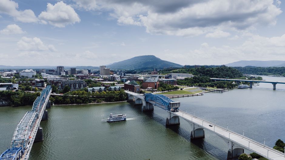 Unbeatable Downtown Nashville Helicopter Tour Review: Soaring Over Music City's Iconic Skyline Review 2026 - Scenic aerial view of Chattanooga's Walnut Street Bridge and river setting with cityscape.