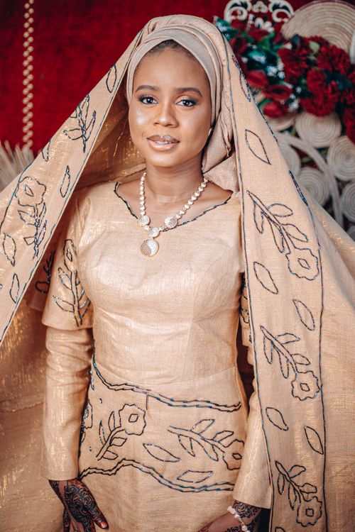 Free Portrait of a woman in exquisite traditional attire, showcasing cultural elegance. Stock Photo