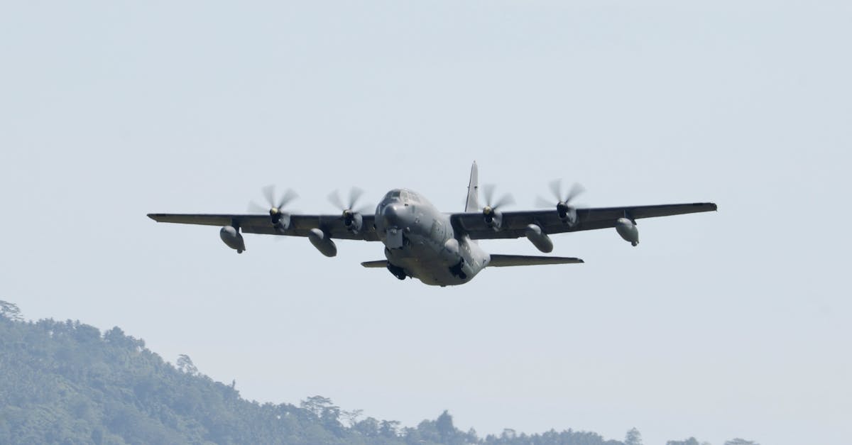 推軍人搭機優先升等商務艙掀熱議 苦苓直言 請賴總統別慷他人之慨