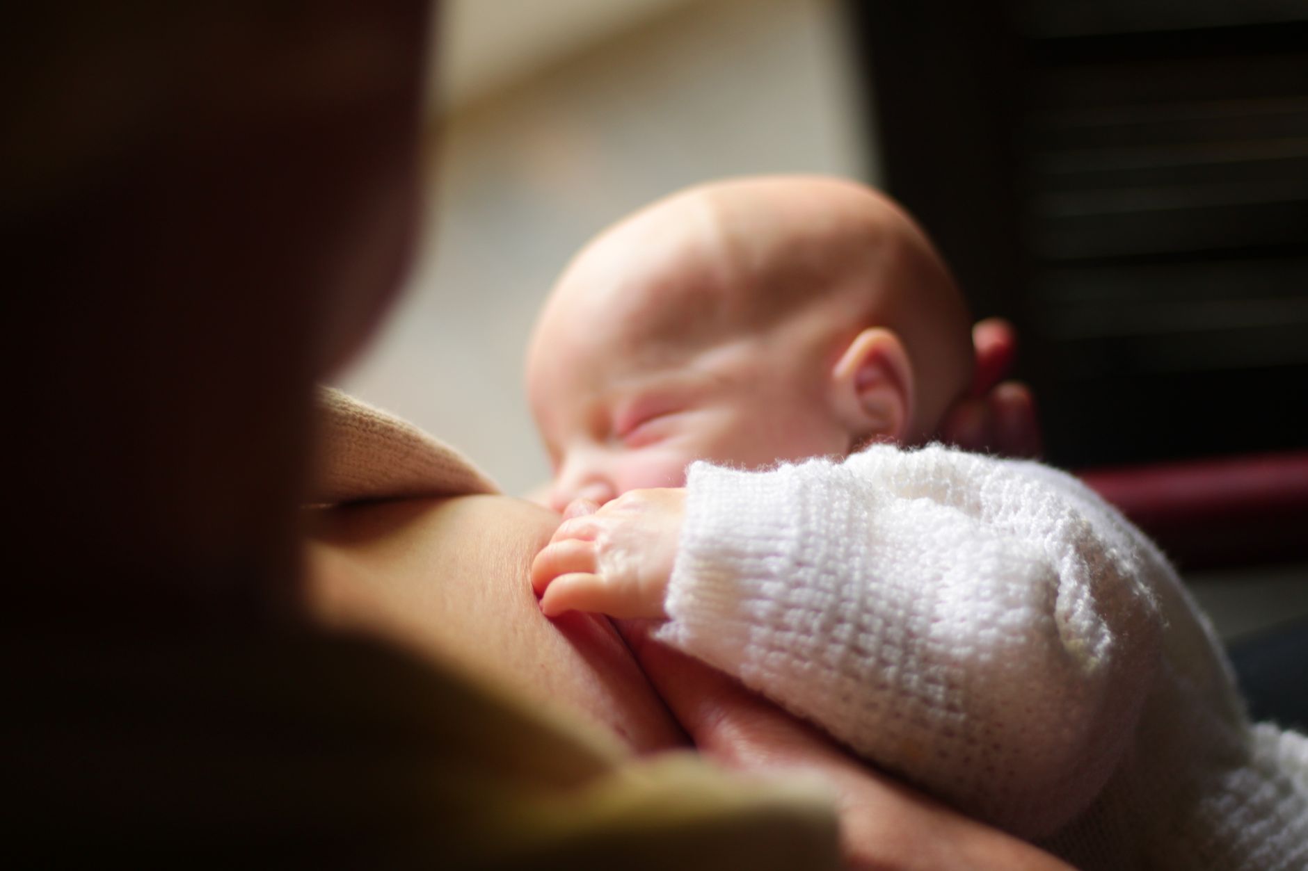 Choosing the Right Breast Pump Flange Size: A Guide for New Mothers