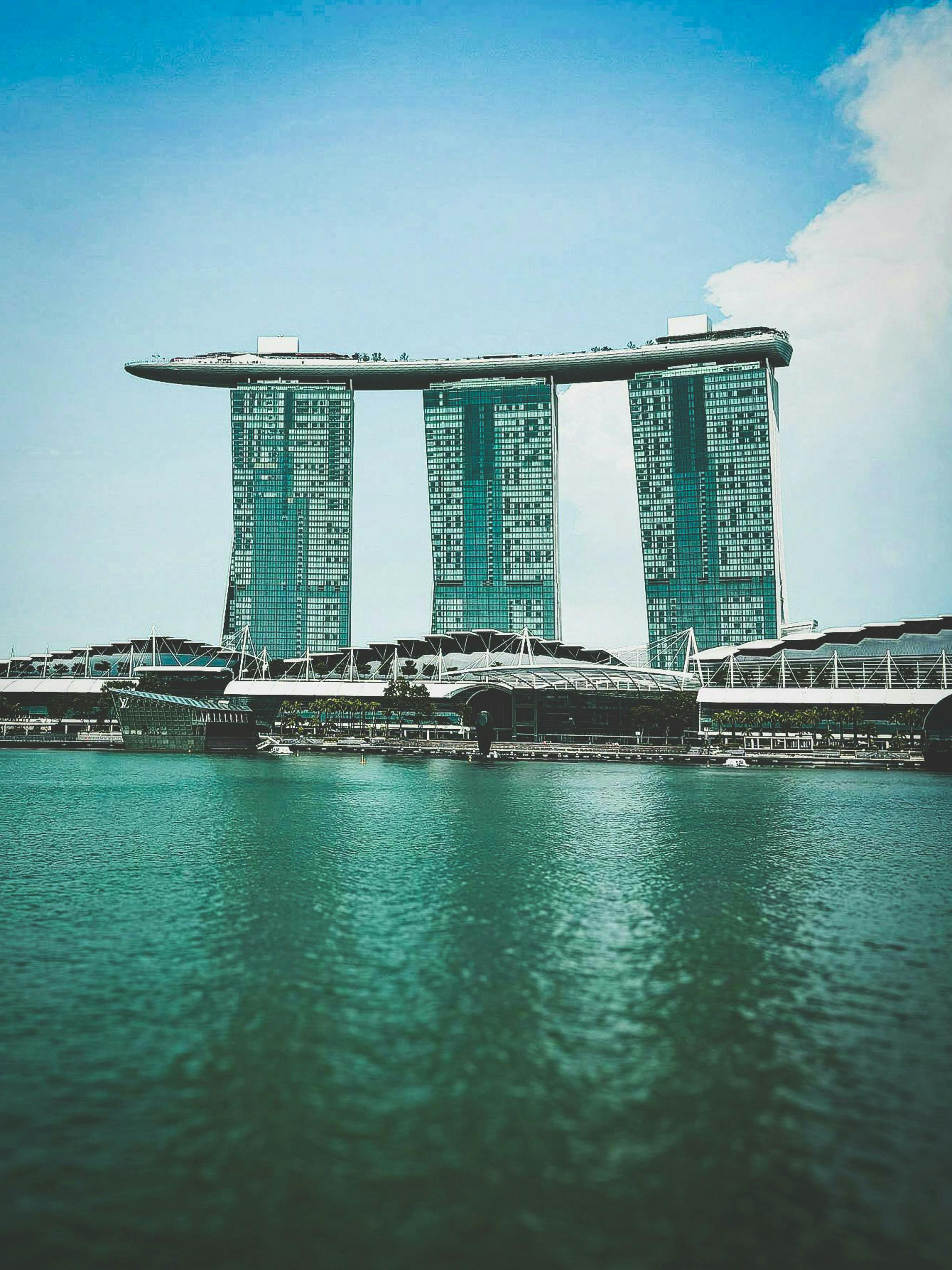 Tips Liburan Hemat di Bukit Gambang Resort City