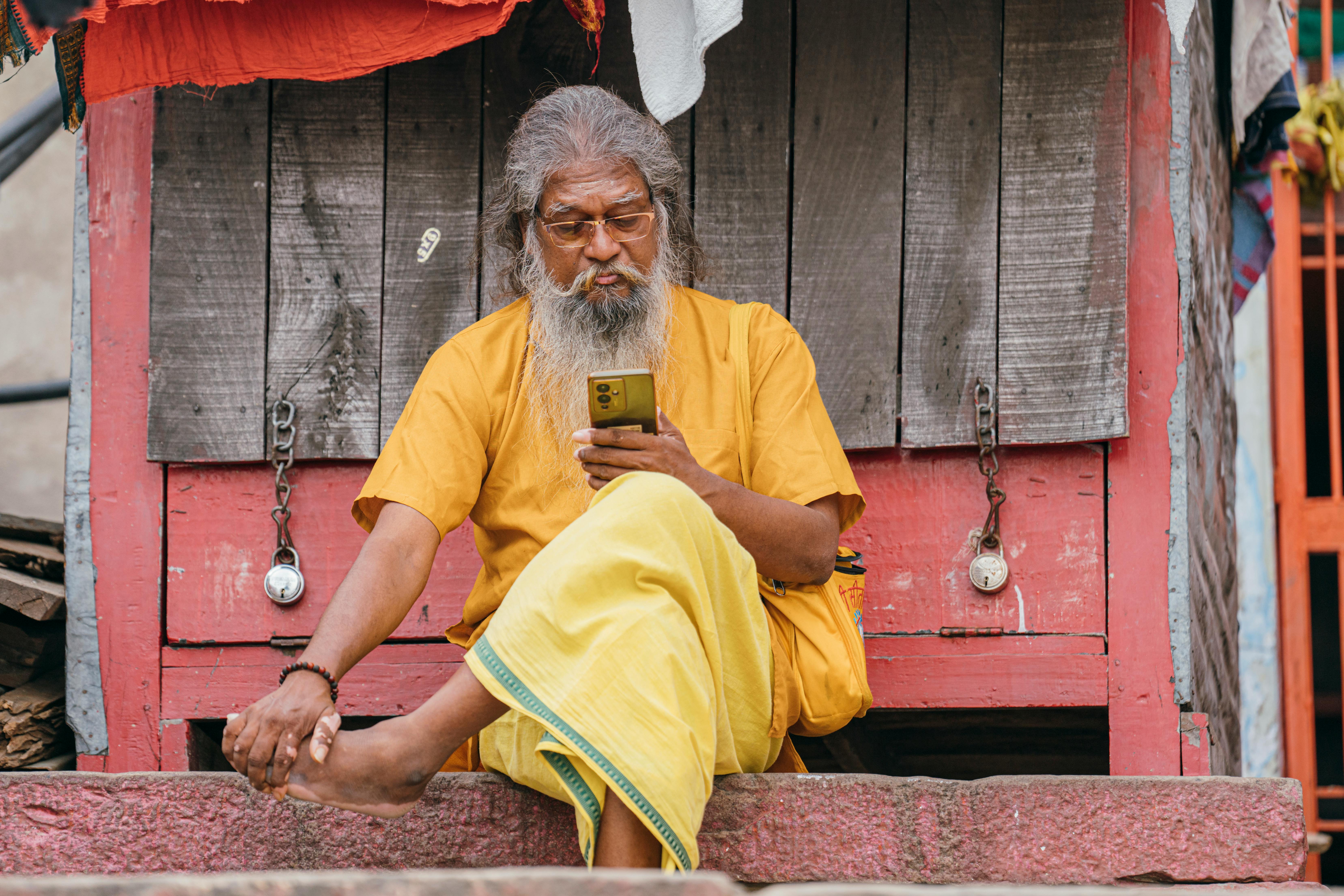 科技：南投紫南宮推AI解籤服務 支援6種語言提升拜廟體驗