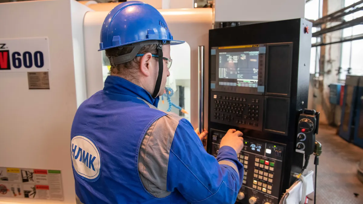 What to Look for in a Reliable CNC Panel Saw Supplier for Industrial Furniture Manufacturing
