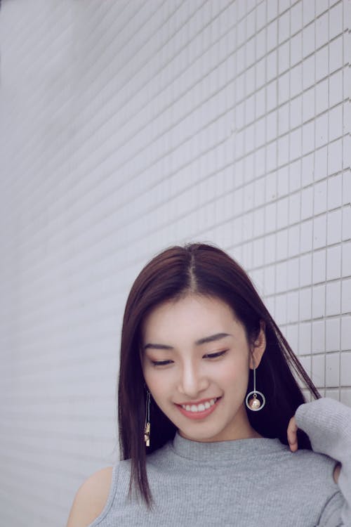 Gratis stockfoto met Aziatisch meisje, glimlach, mooi