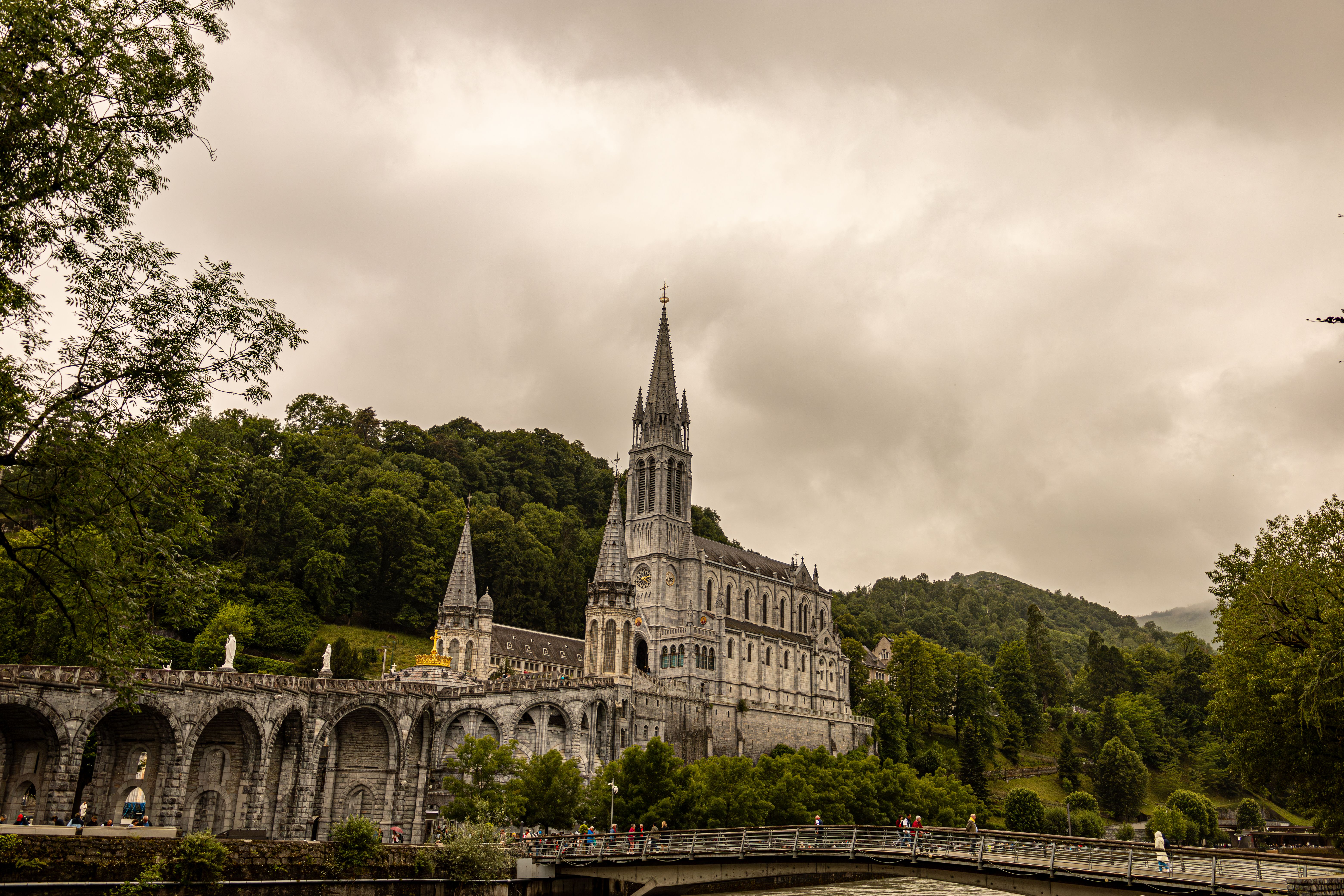 Basilique Saint Jean Baptiste : Guide Visite 2026