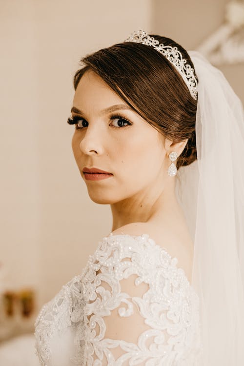 Portrait of Beautiful Bride · Free Stock Photo