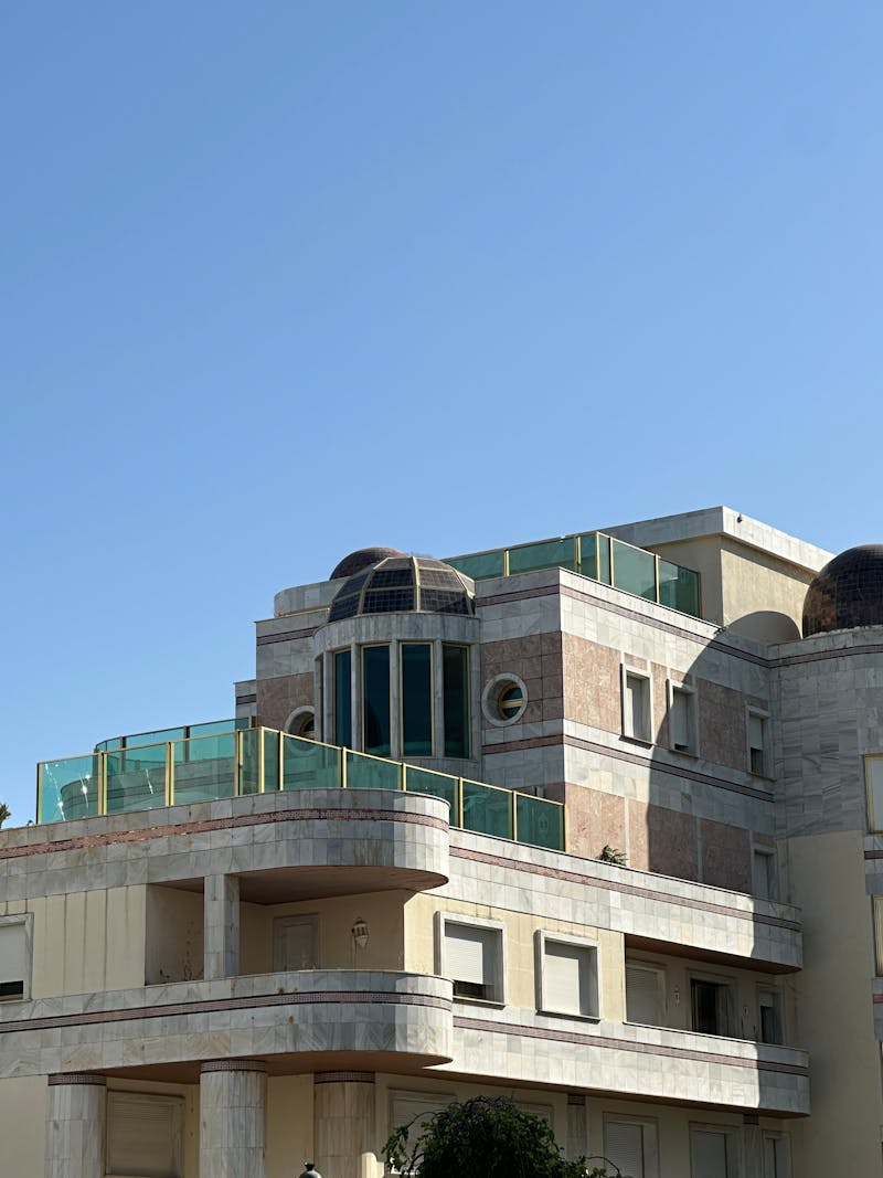 Otomatik cam kapı ve mağaza girişi