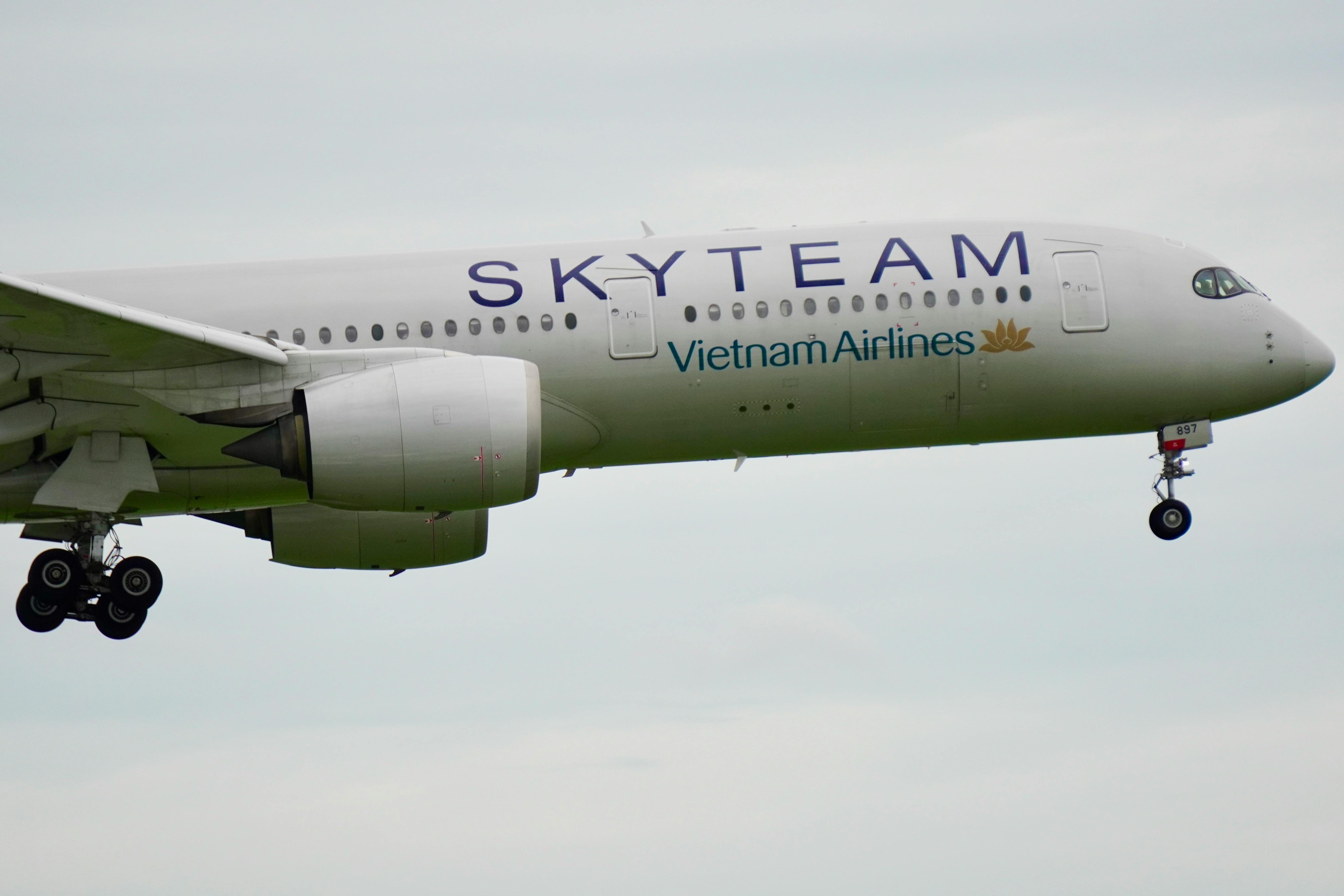 Your Useless Airline Miles Just Became Real Money: Here’s How to Spend Them Tonight — Photo by Tuan Vy  Spotter on Pexels