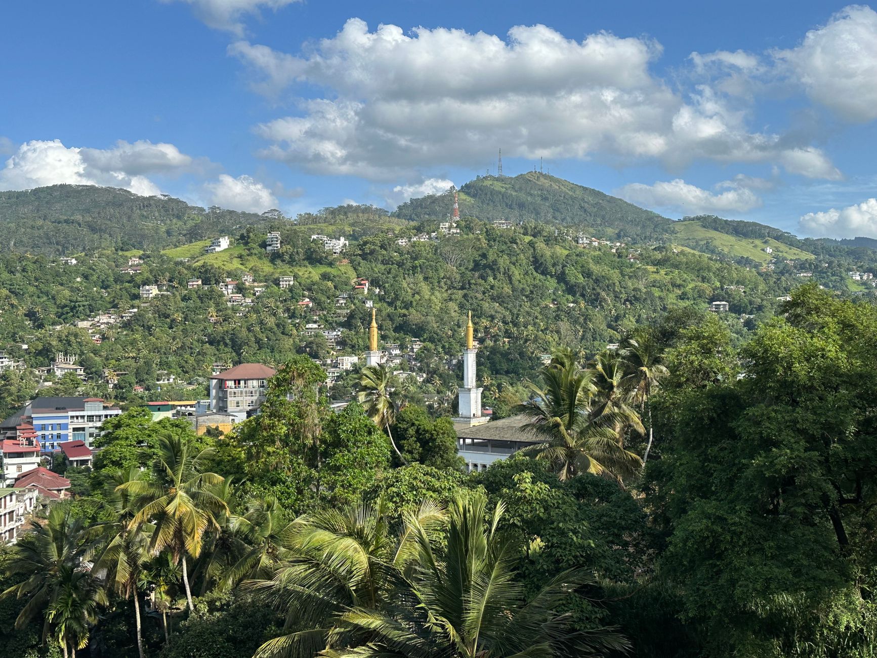 Kandy for Solo Travellers: Safety and Practical Tips
